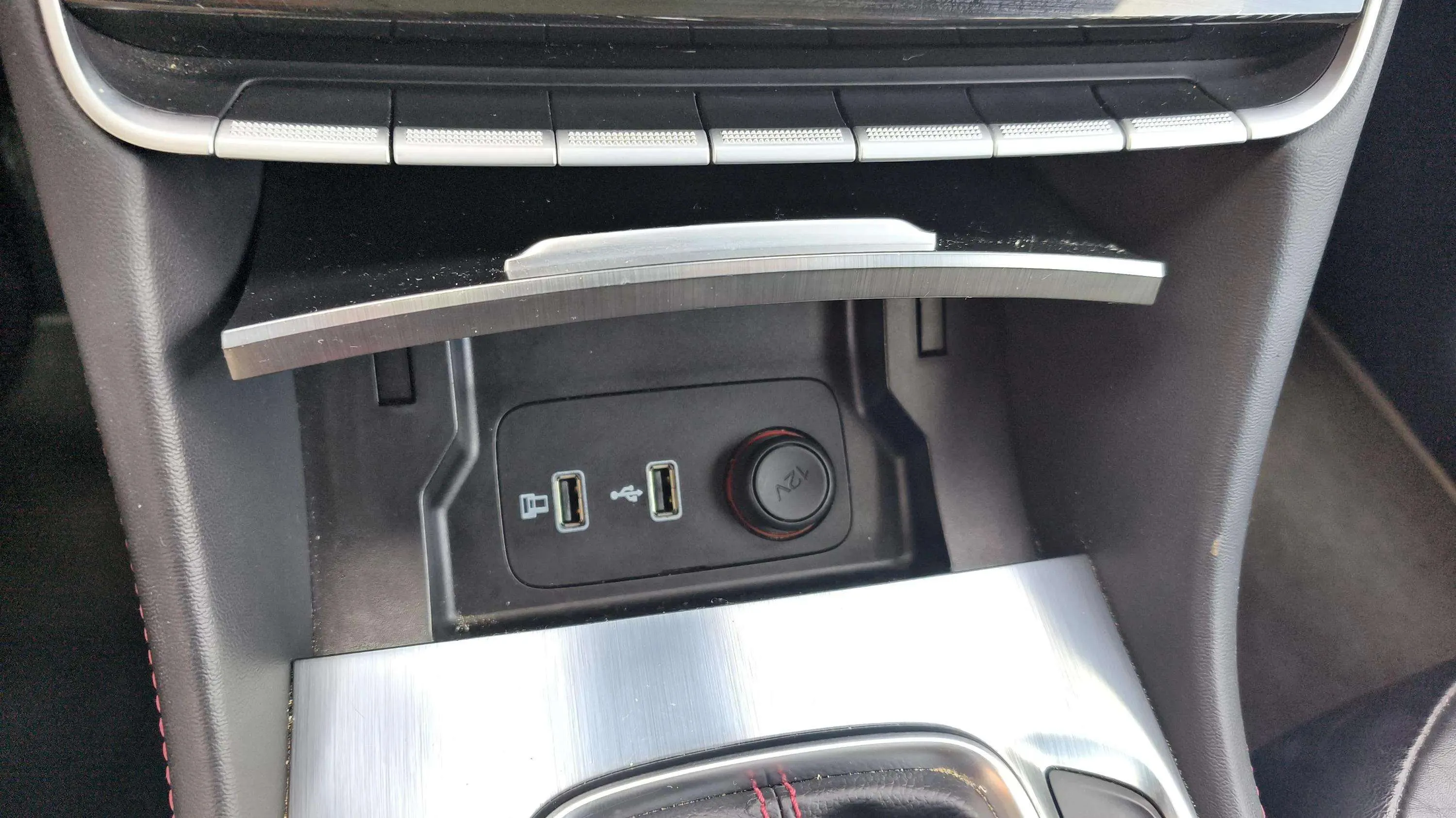 MG HS 1.5 Turbo GDI Luxury - foto 27