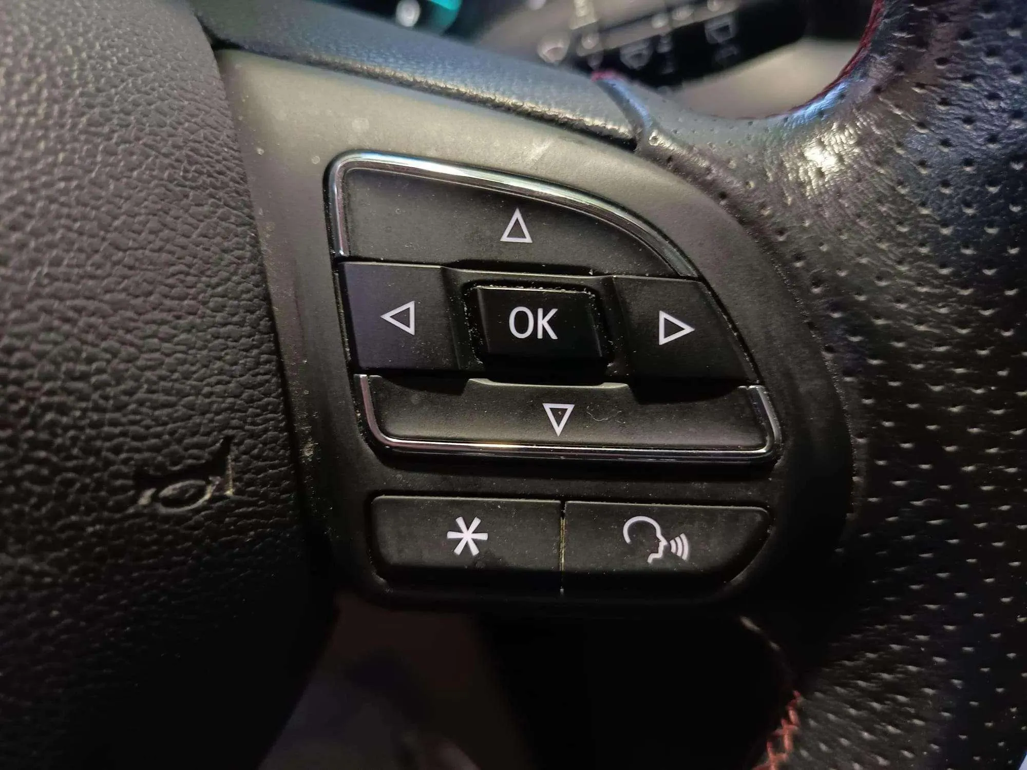 MG HS 1.5 Turbo GDI Luxury - foto 14