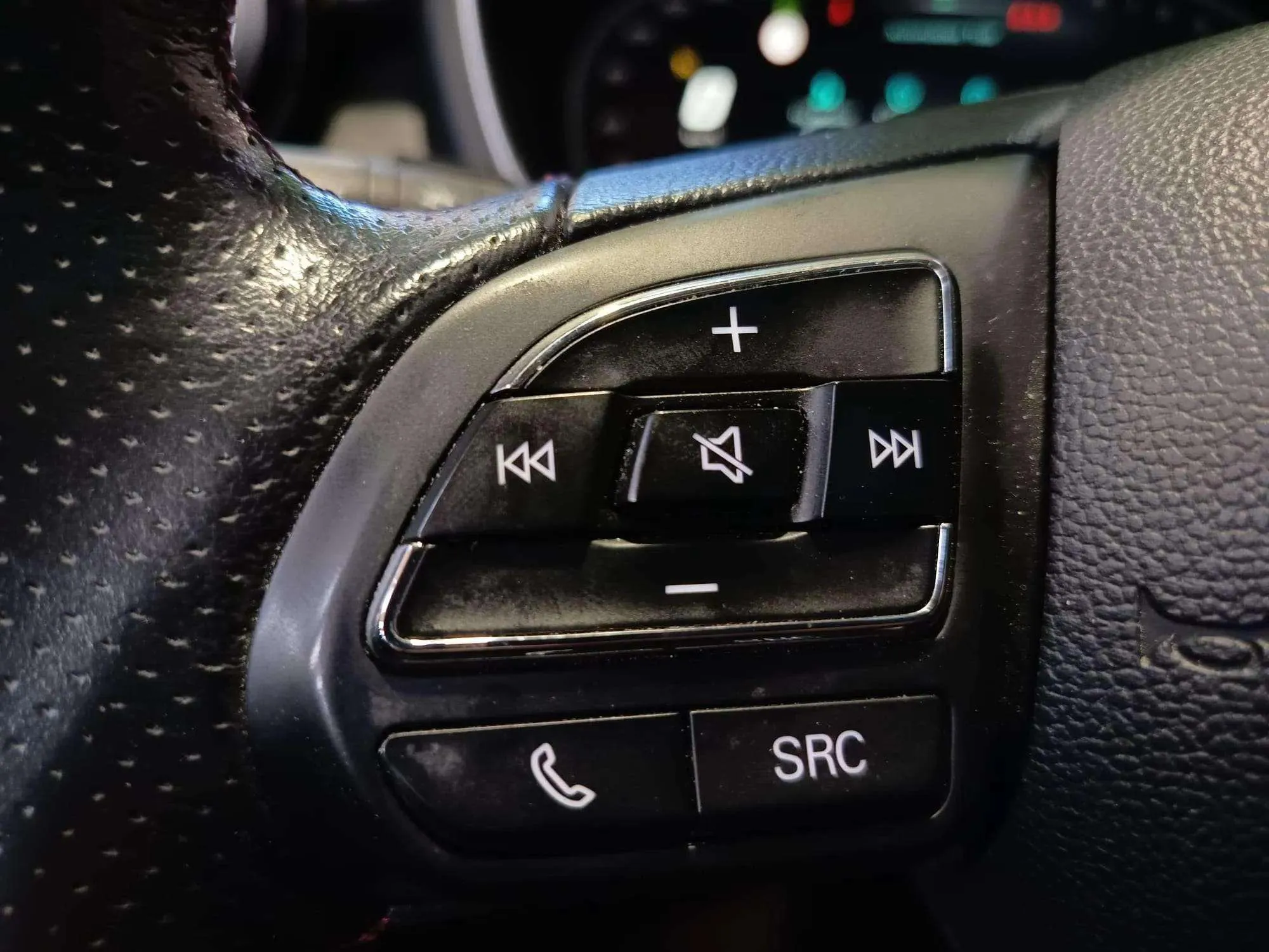 MG HS 1.5 Turbo GDI Luxury - foto 11
