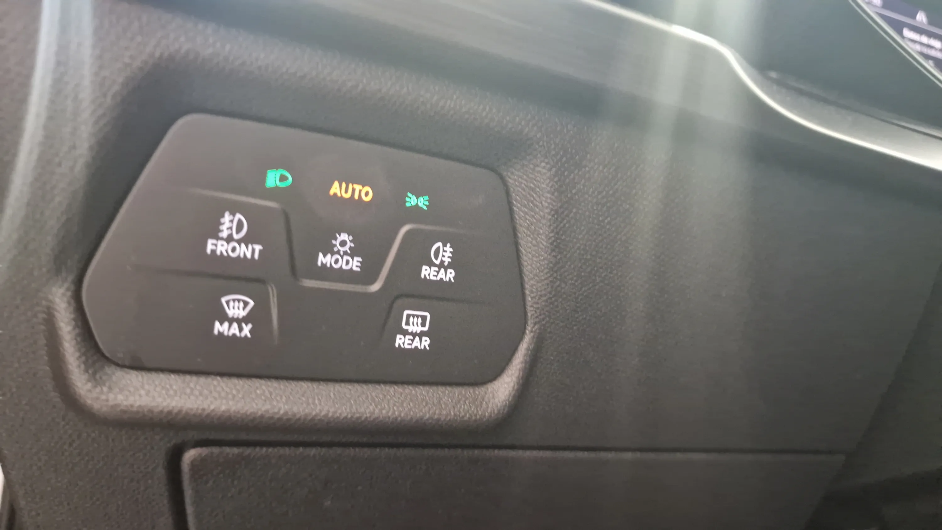 Cupra Formentor 1.5 TSI DSG - foto 33