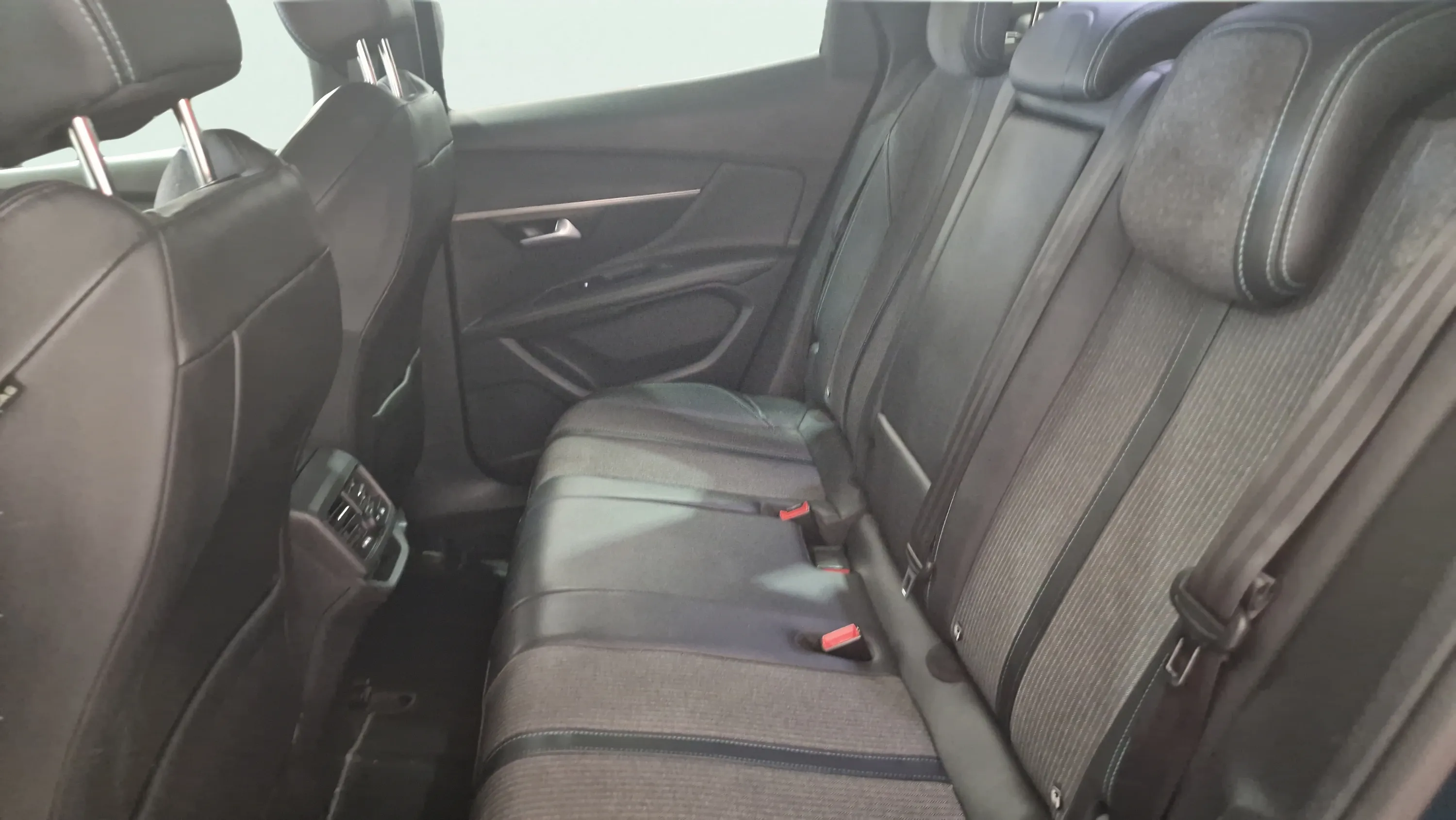 Peugeot 3008 1.2 PureTech Allure - foto 11