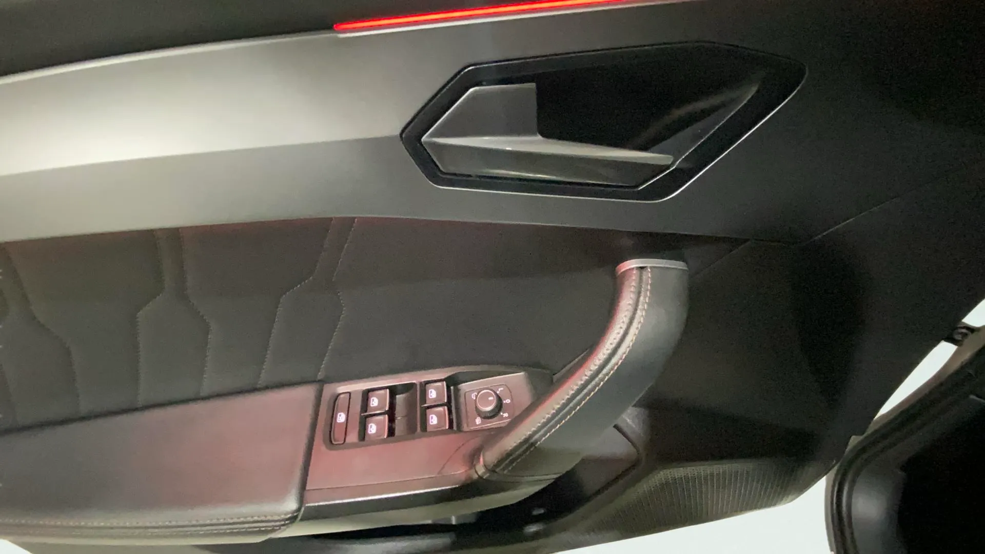 Cupra Formentor 1.5 TSI DSG - foto 9