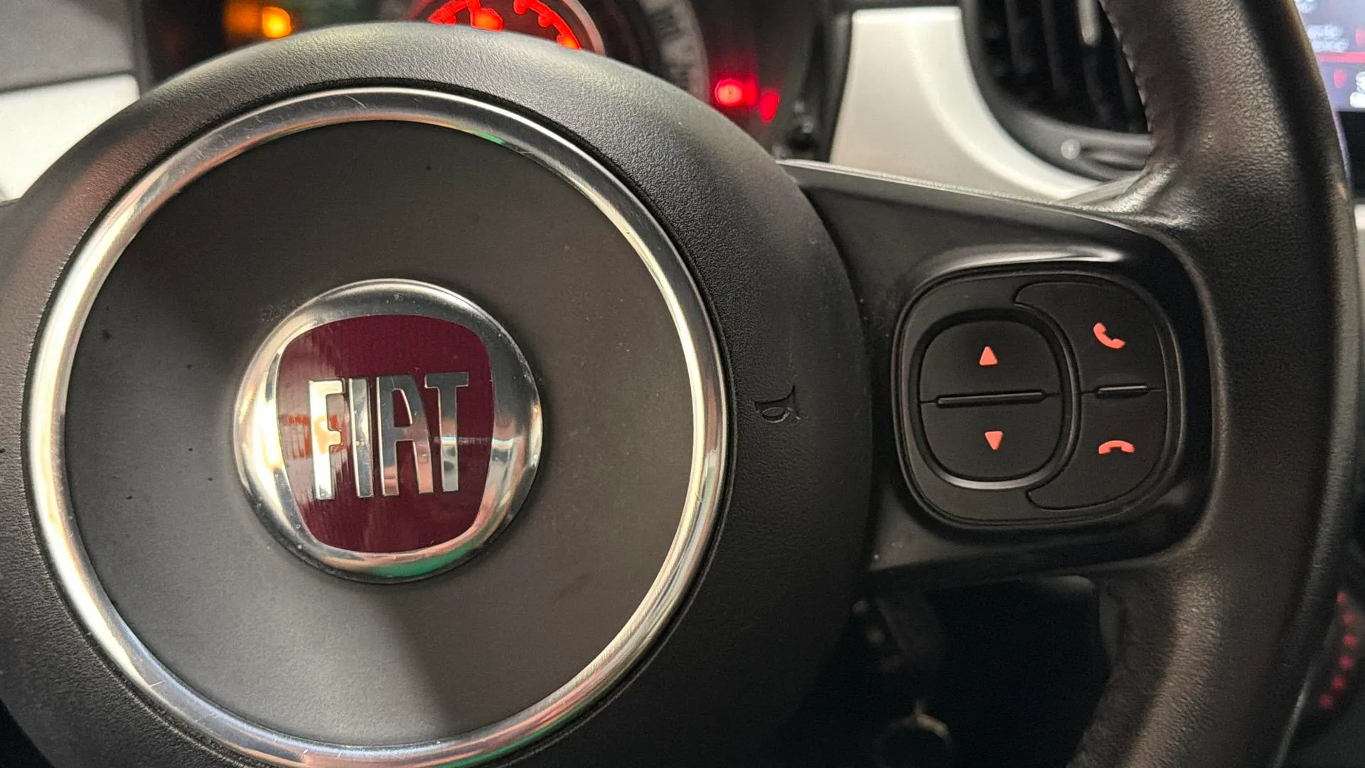 Fiat 500 Sport 1.0 Hybrid - foto 21