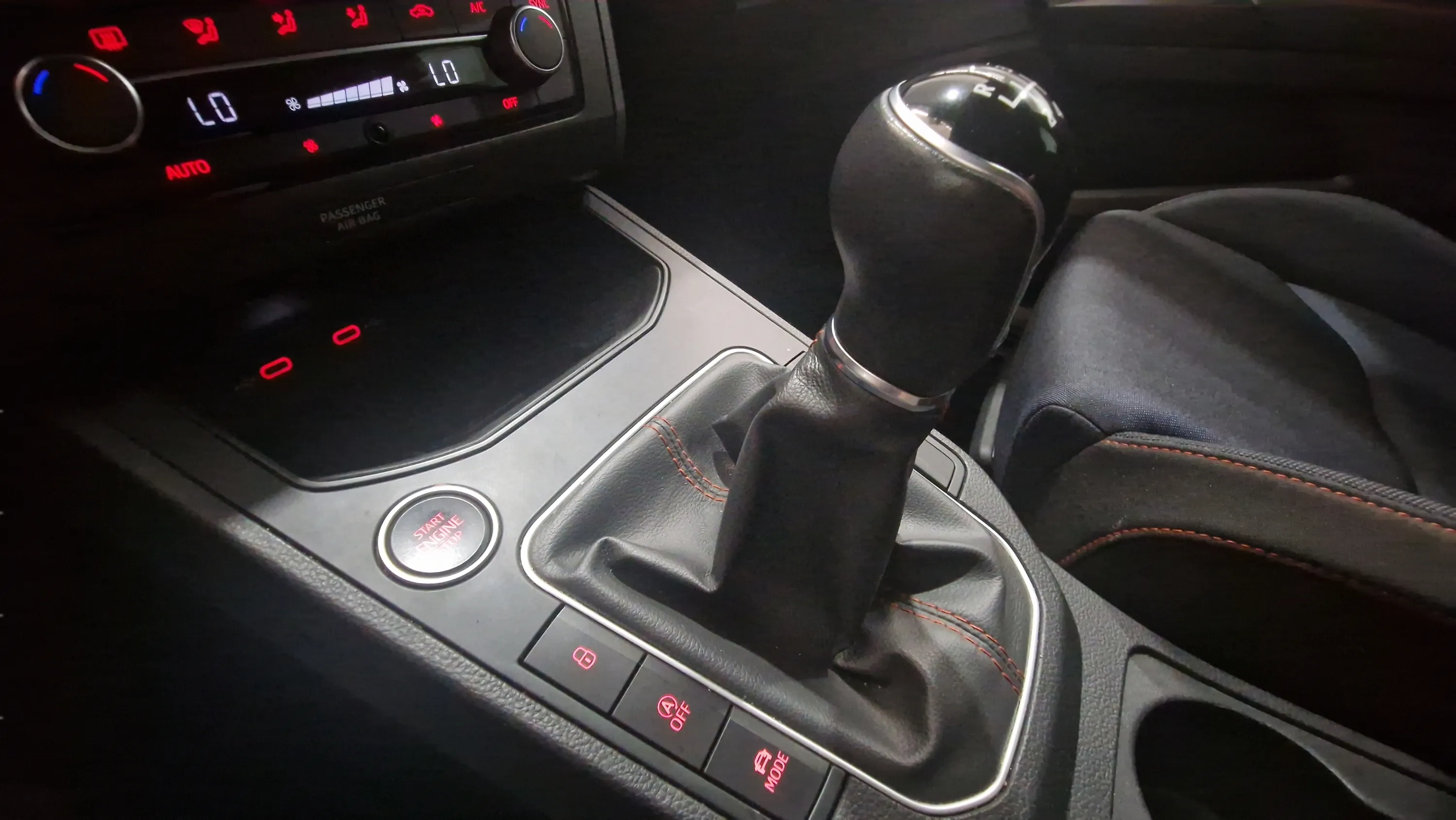 SEAT Ibiza 1.0 TSI FR XL - foto 27