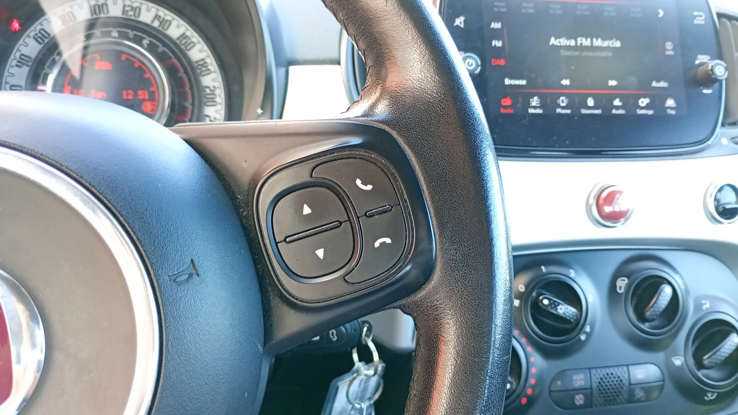 Fiat 500 Sport 1.0 Hybrid - foto 11