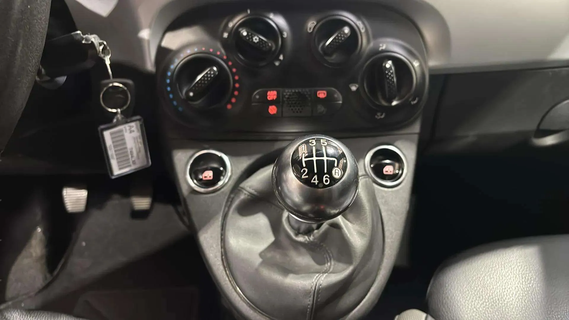 Fiat 500 Connect 1.0 Hybrid - foto 16