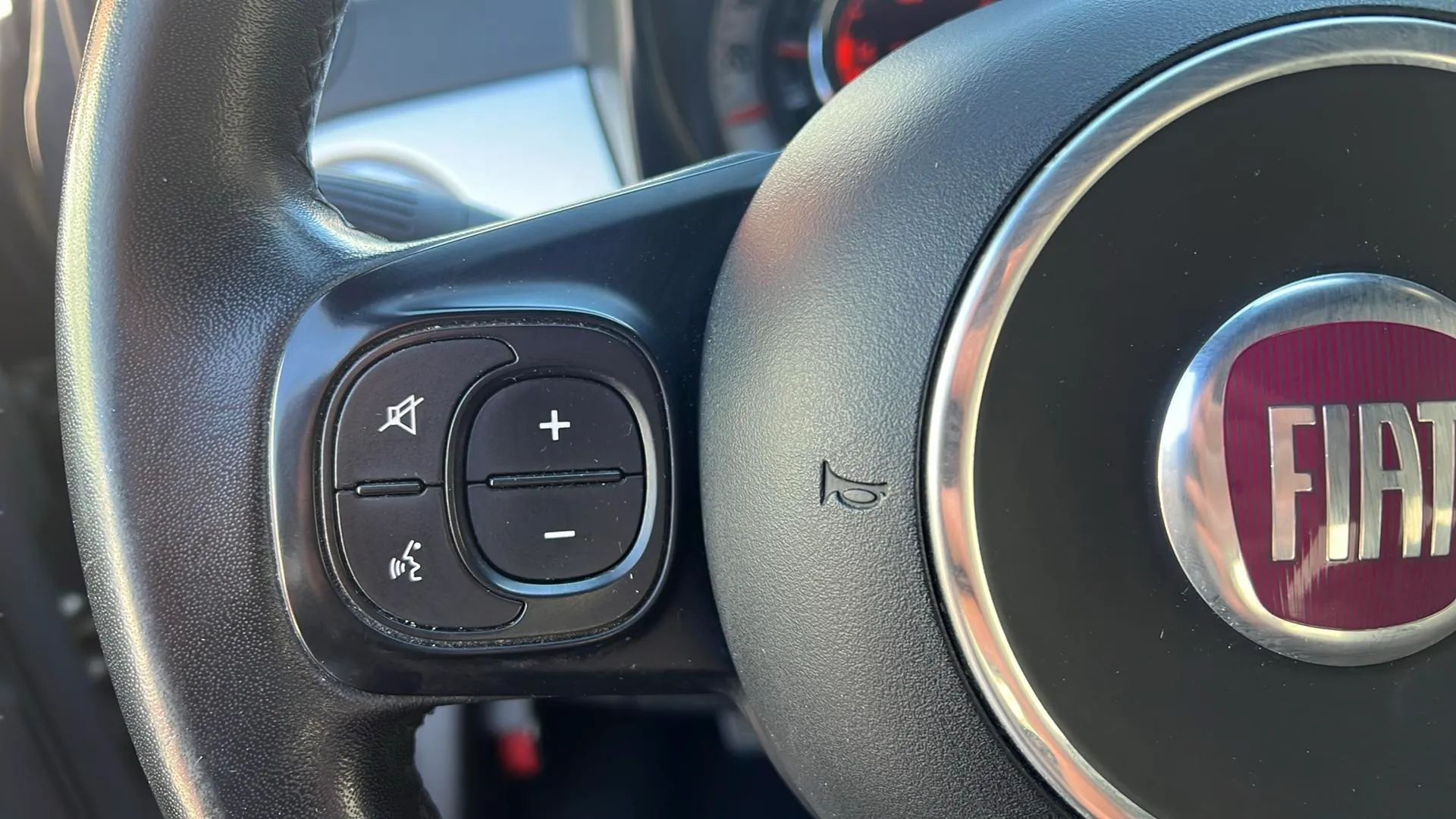 Fiat 500 Sport 1.0 Hybrid - foto 13