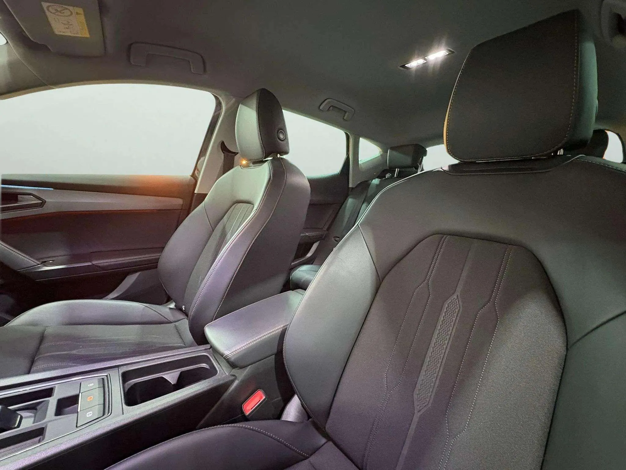 Cupra Formentor 1.5 TSI DSG - foto 19