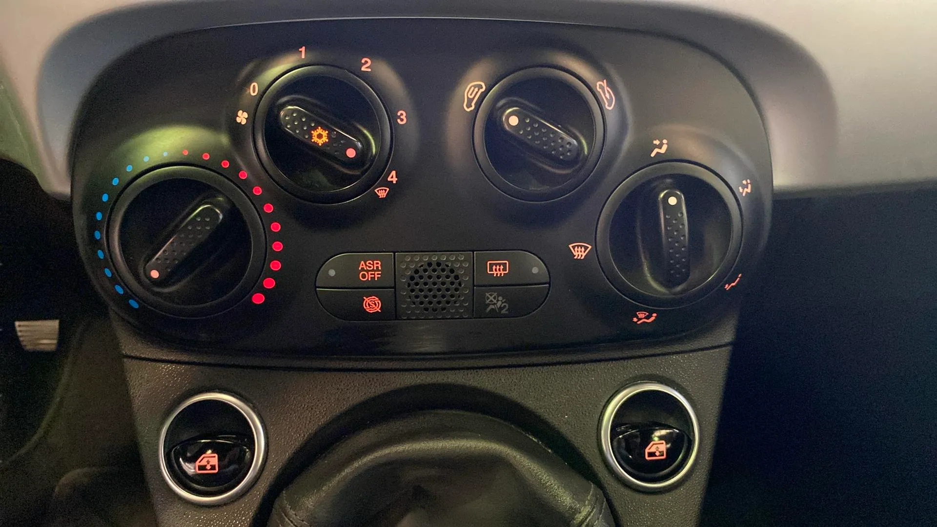 Fiat 500 Connect 1.0 Hybrid - foto 28