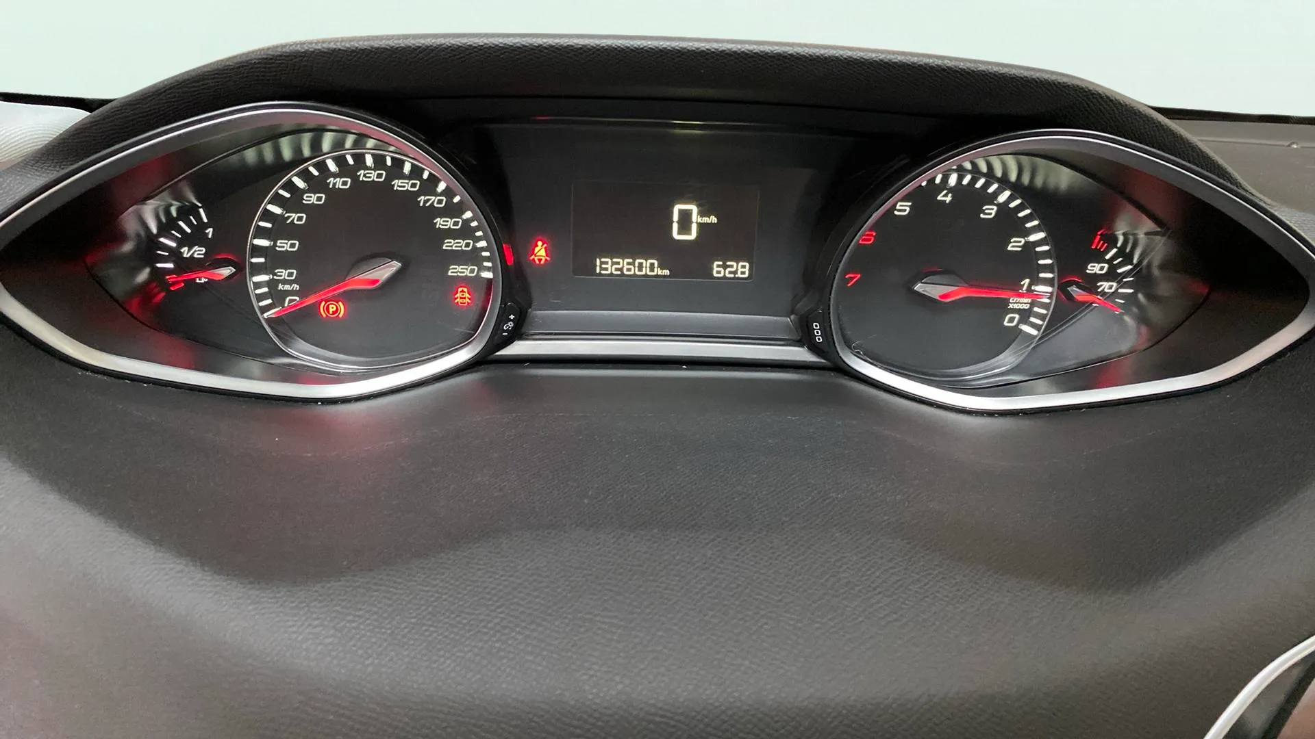 Peugeot 308 Allure PureTech 130 - foto 9