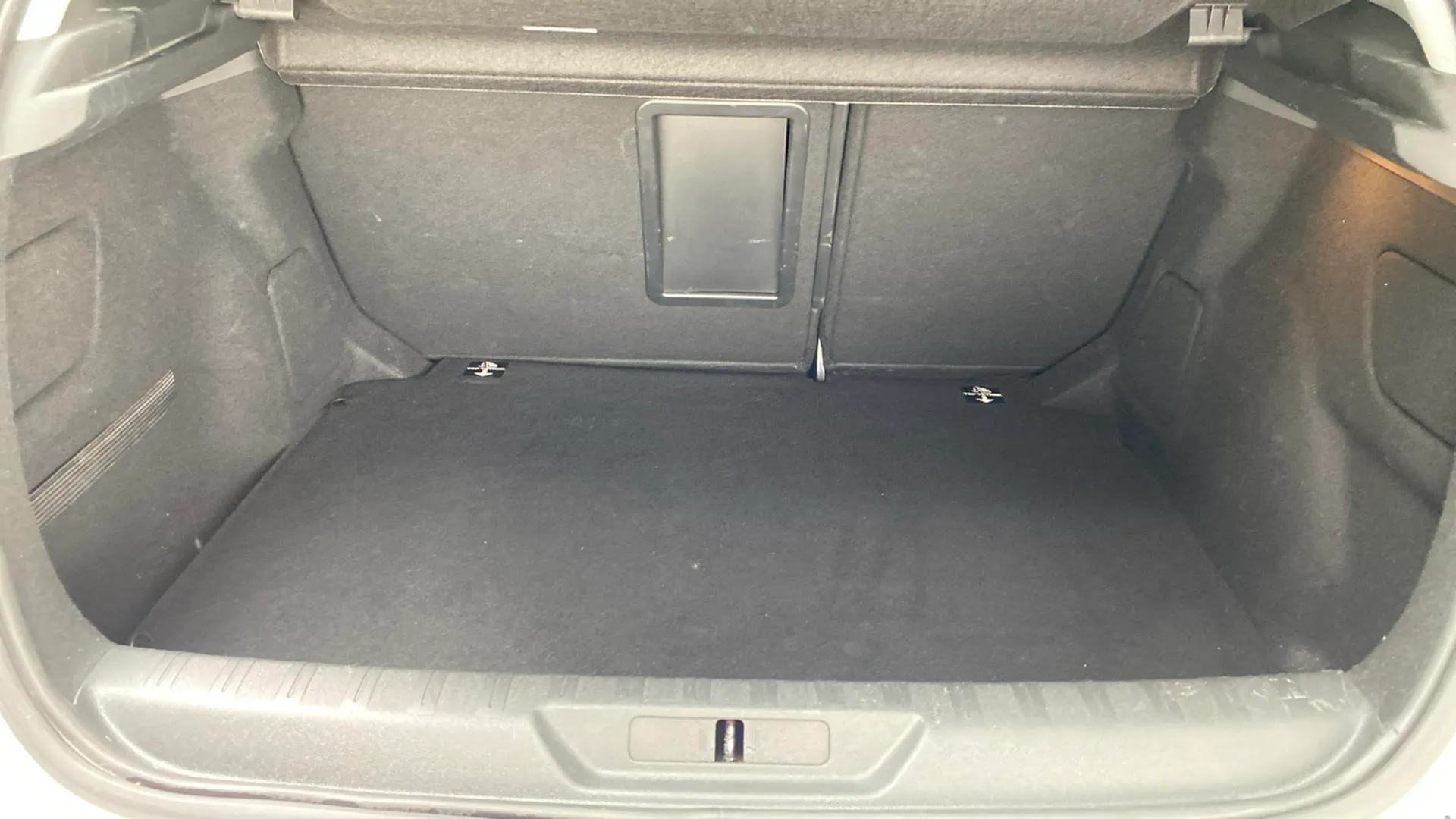 Peugeot 308 Allure PureTech 130 - foto 12
