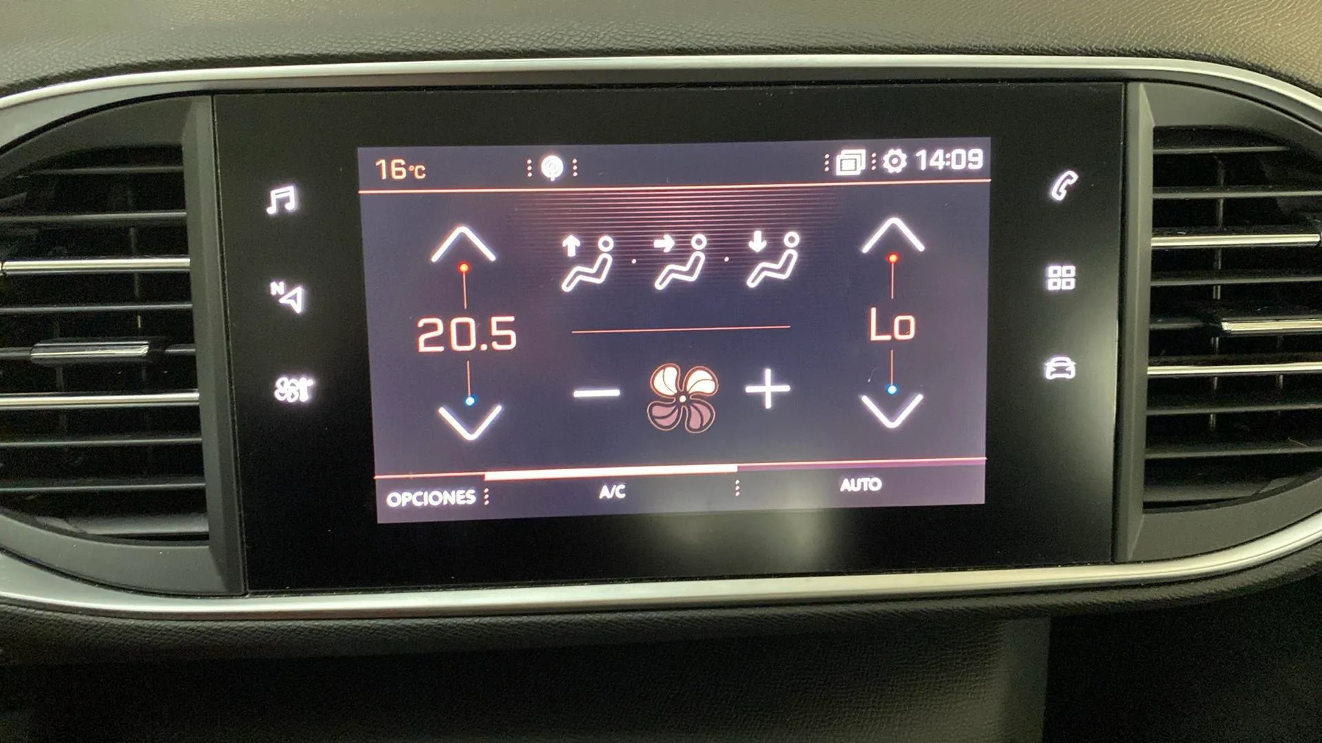 Peugeot 308 Allure PureTech 130 - foto 19