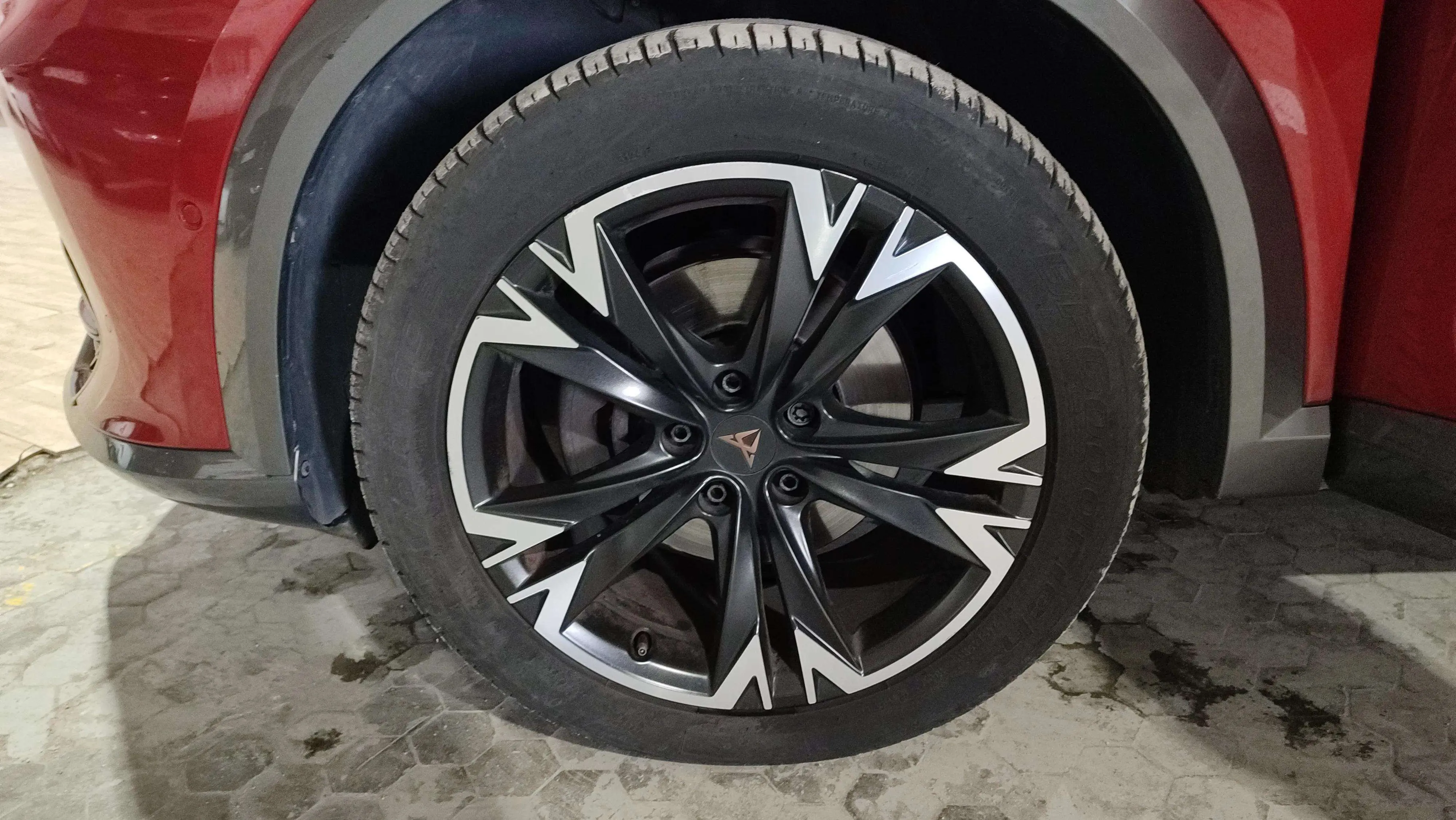 Cupra Formentor 1.5 TSI DSG - foto 27