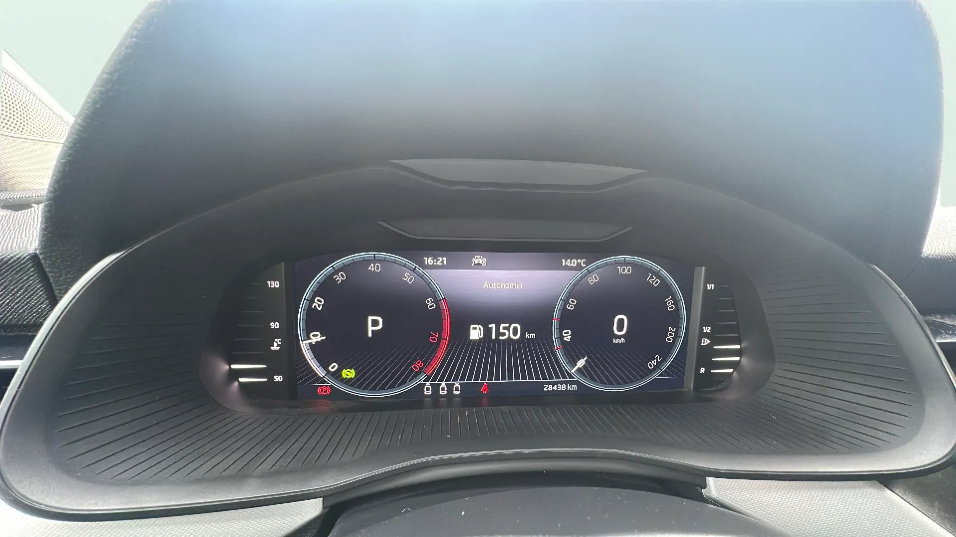 Škoda Kamiq 1.0 TSI DSG Ambition - foto 11