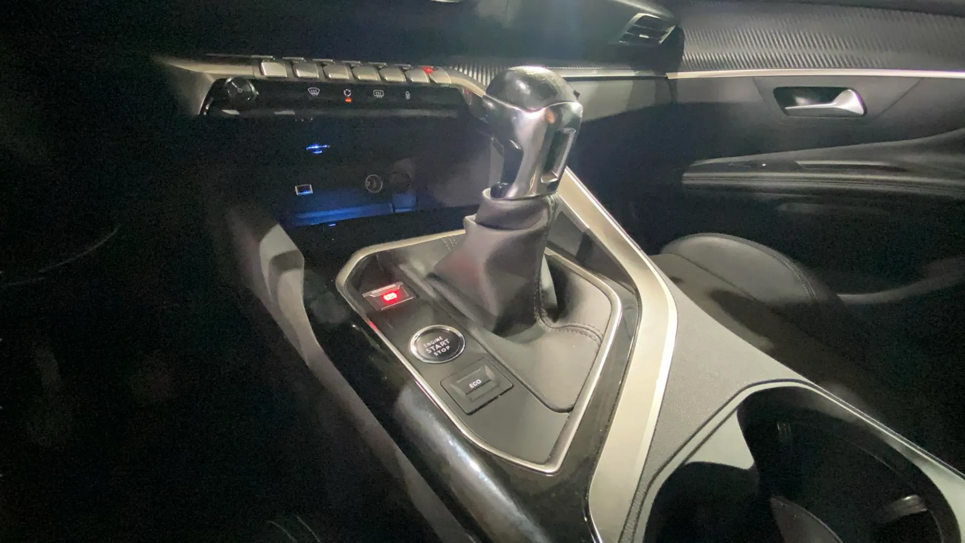 Peugeot 3008 1.2 PureTech Active - foto 23