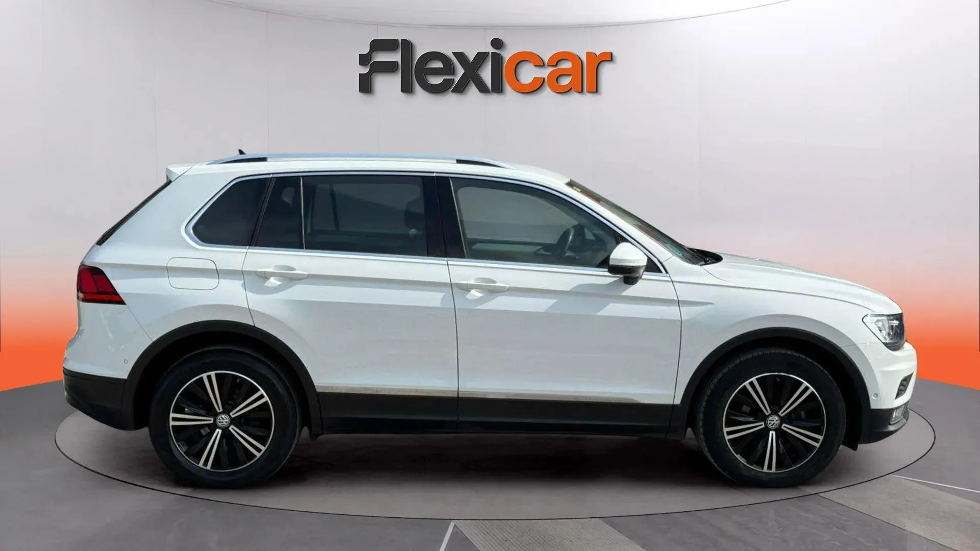 Volkswagen Tiguan Advance 2.0 TDI DSG - foto 5