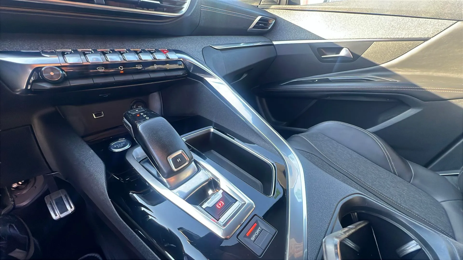 Peugeot 3008 2.0BLUEHDI GT - foto 18