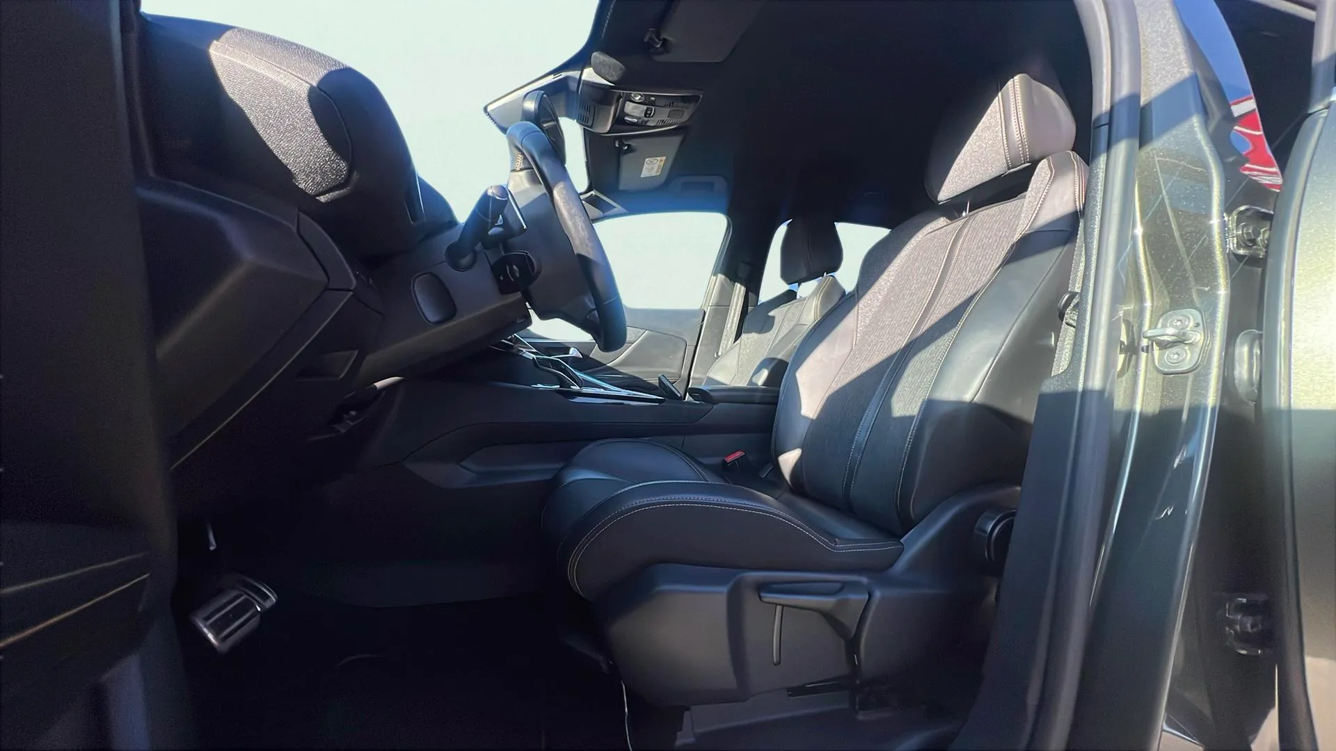 Peugeot 3008 2.0BLUEHDI GT - foto 12