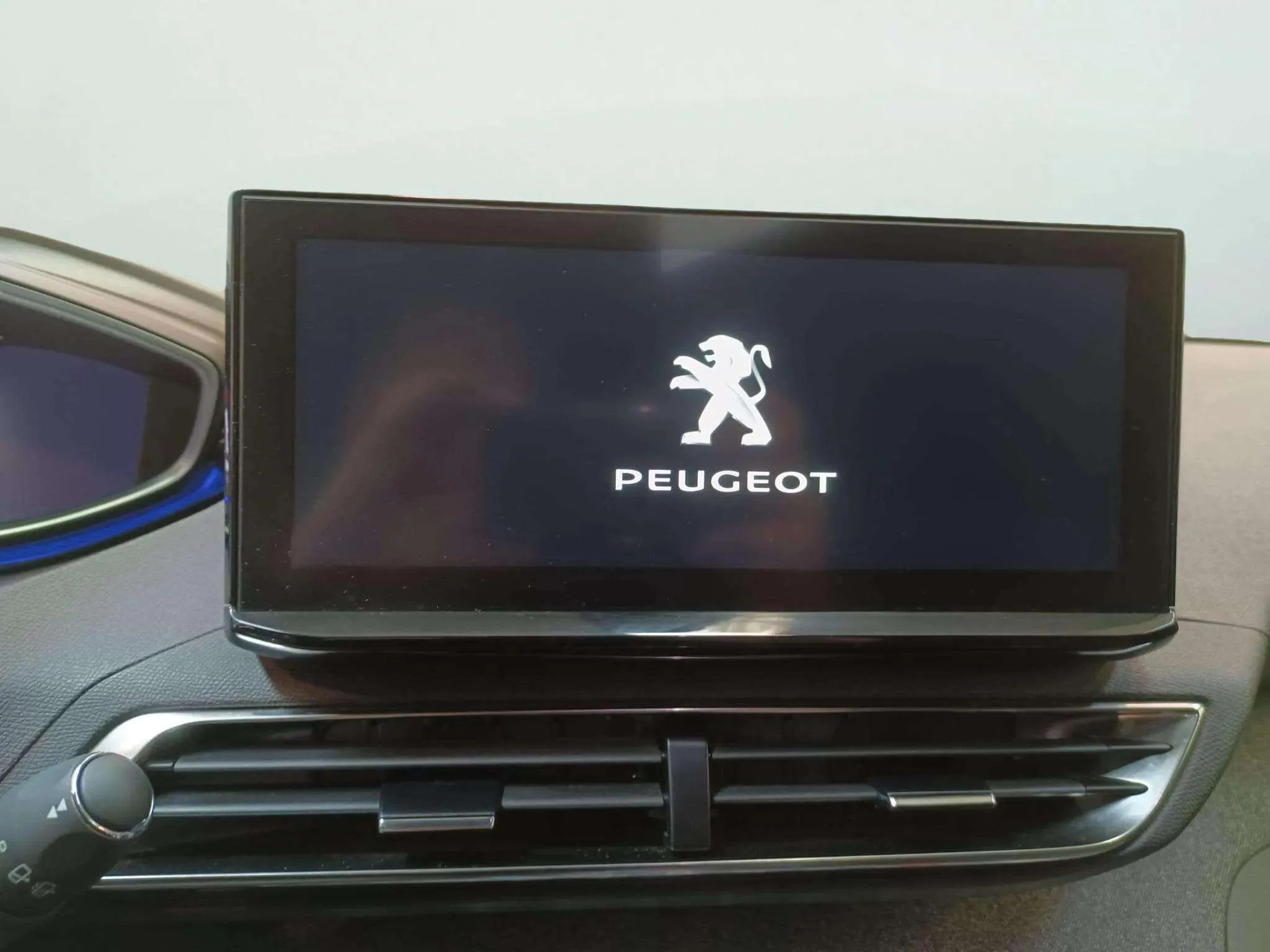 Peugeot 3008 1.5 BlueHDi Allure Pack EAT8 - foto 13
