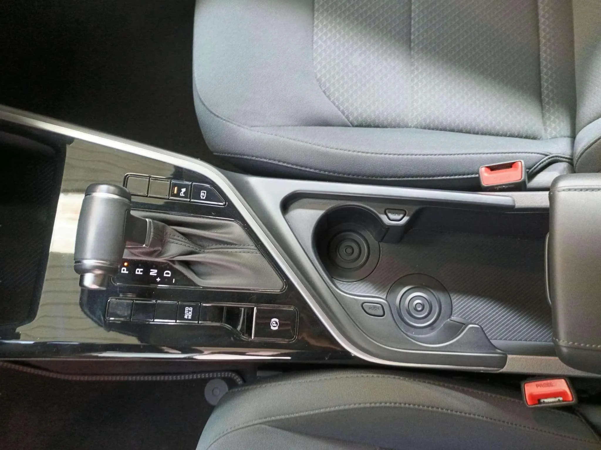 Kia Niro 1.6 GDi HEV Concept - foto 15