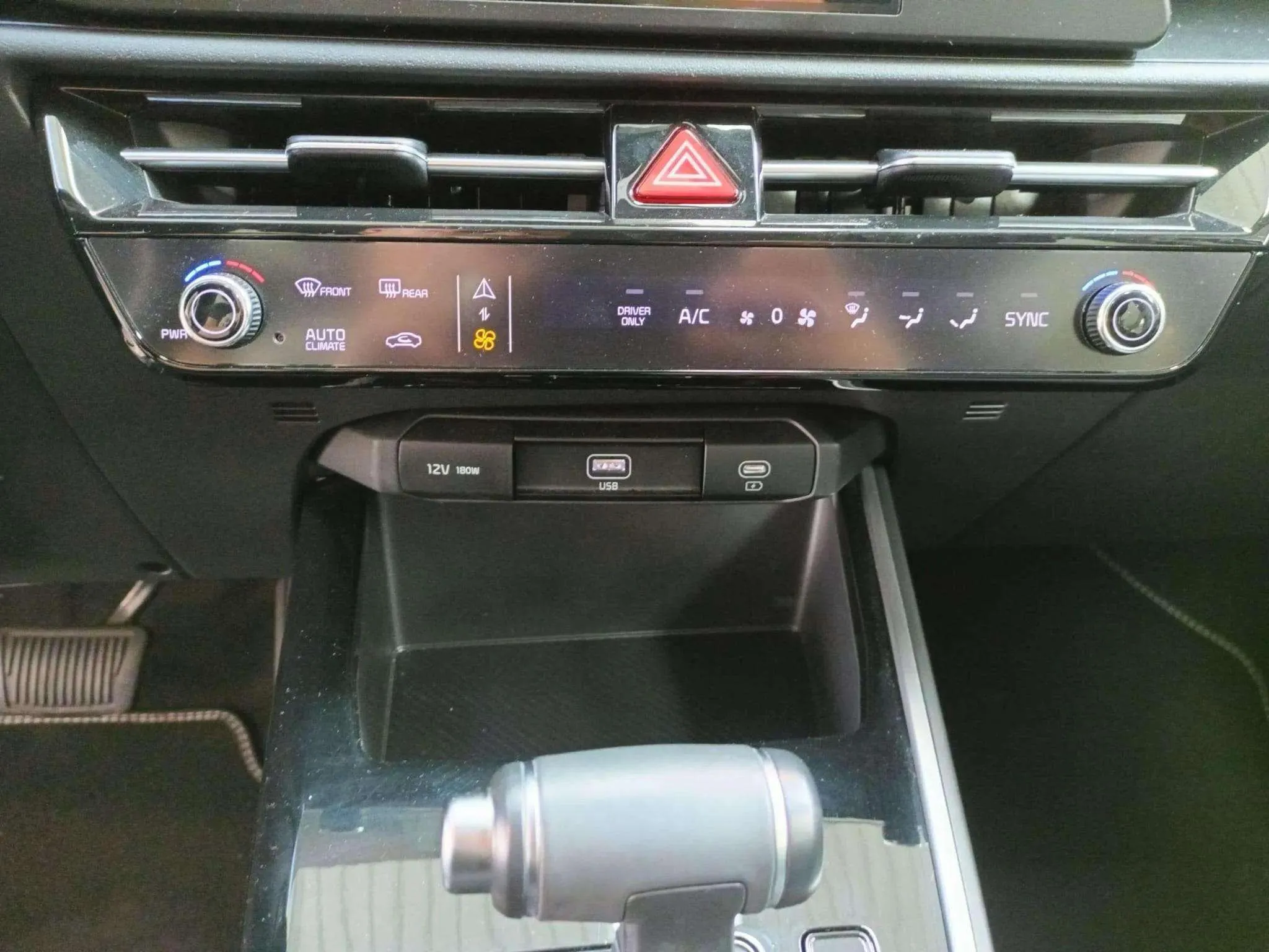 Kia Niro 1.6 GDi HEV Concept - foto 14