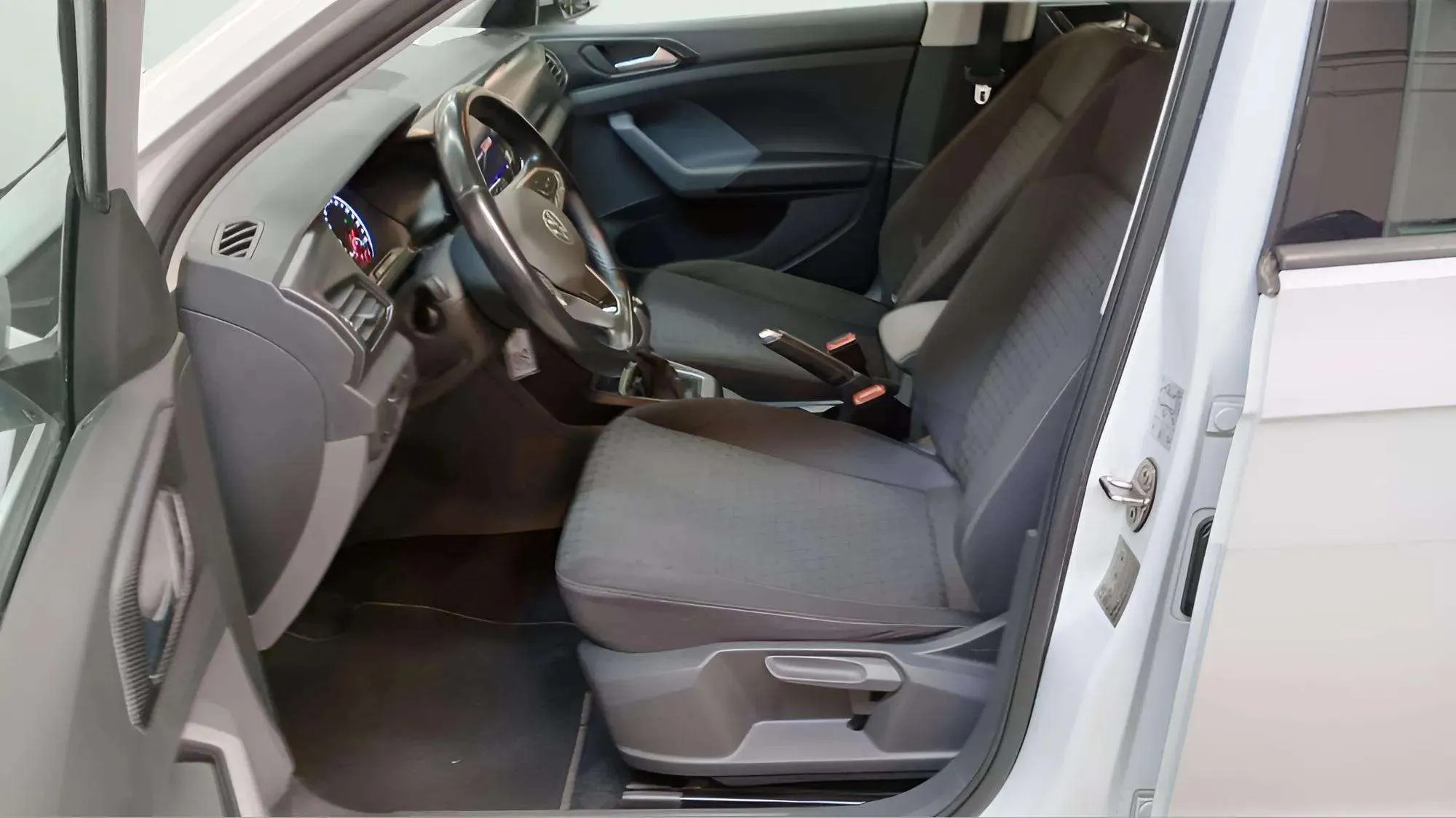 Volkswagen T-Cross Advance 1.0 TSI DSG - foto 14