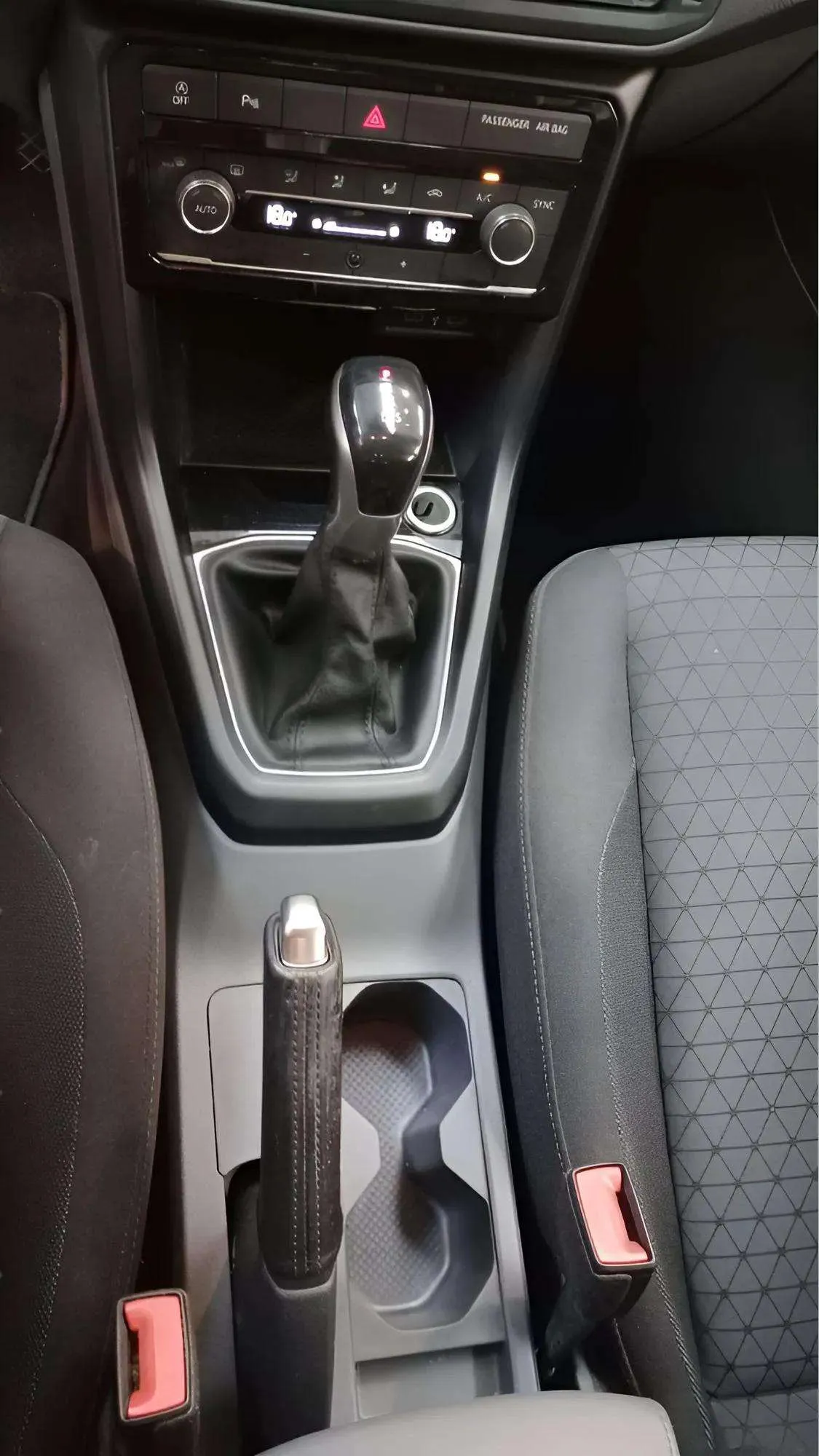 Volkswagen T-Cross Advance 1.0 TSI DSG - foto 13