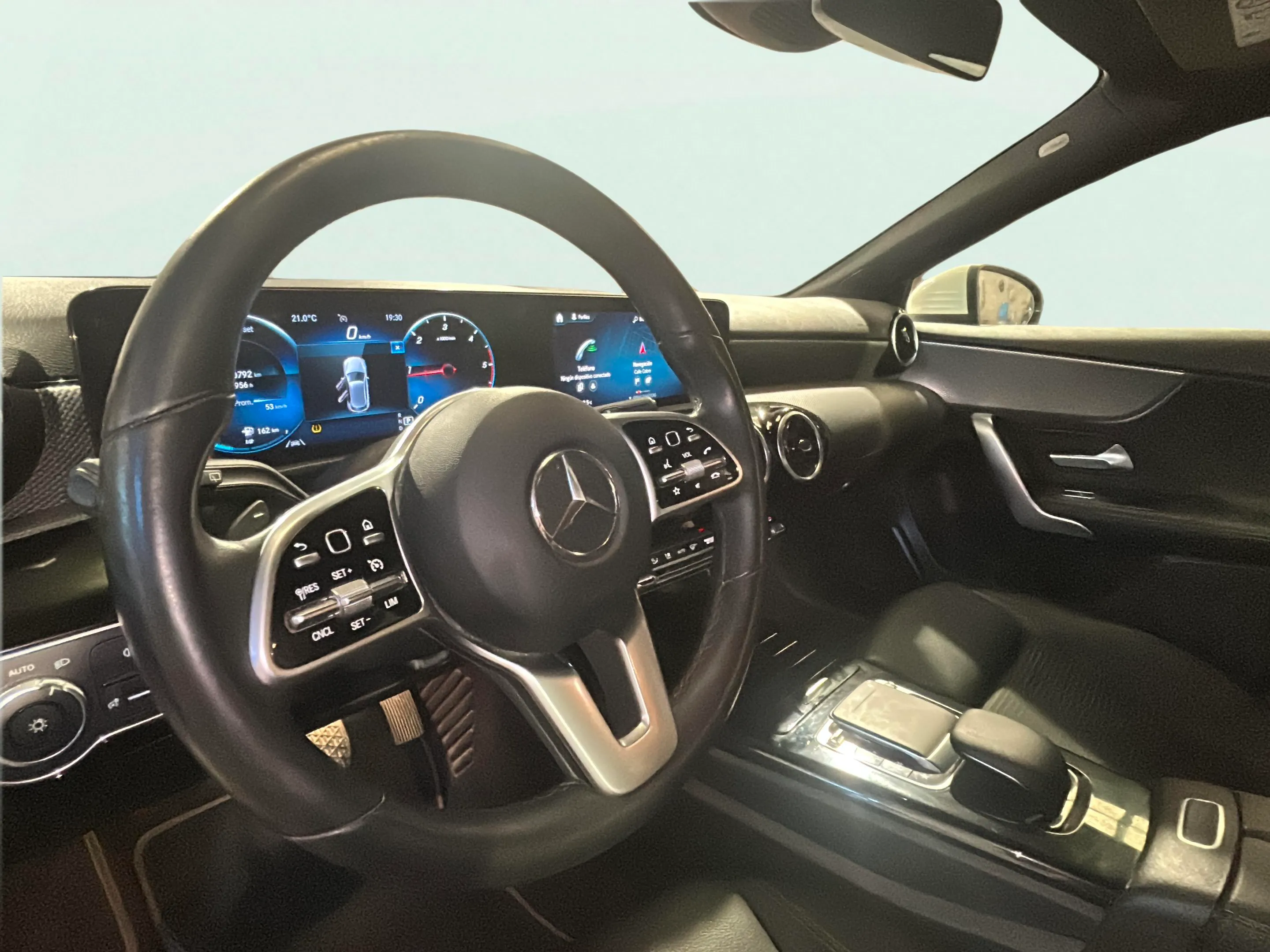 Mercedes-Benz Clase A A 180 d - foto 19