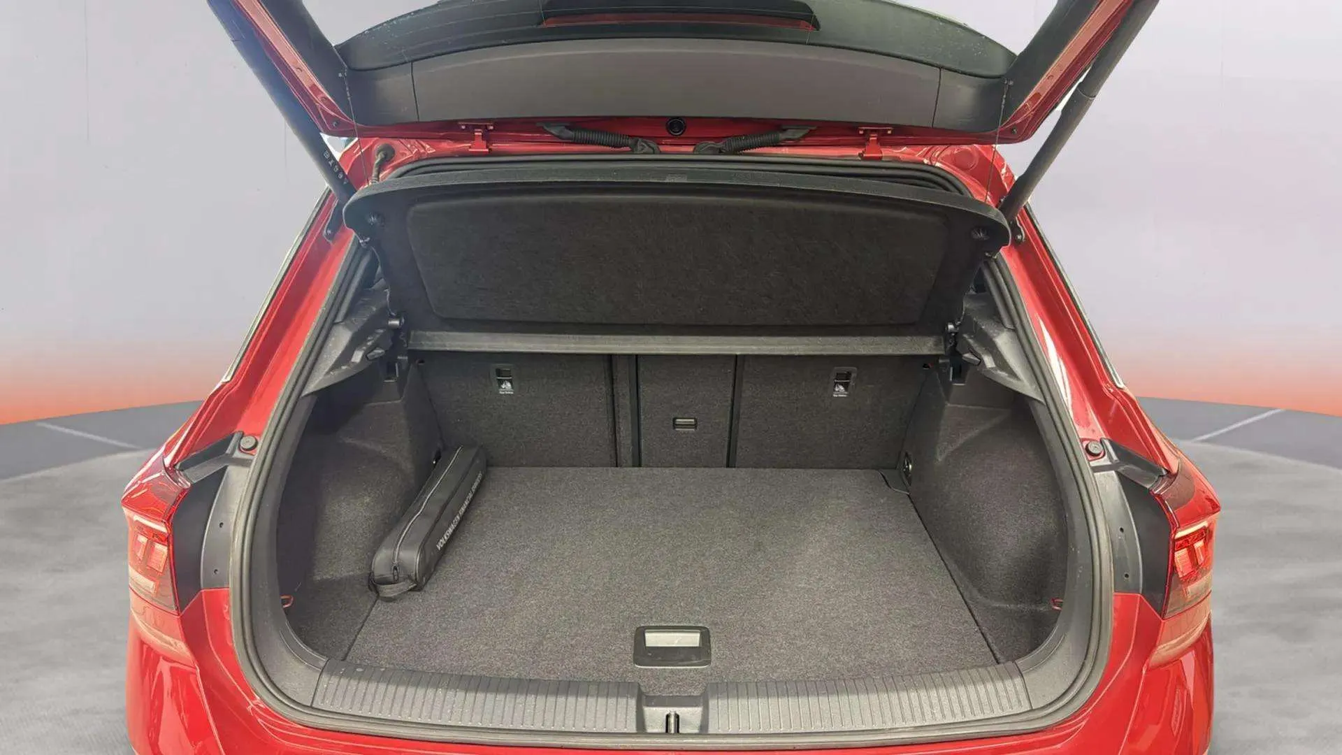 Volkswagen T-Roc R-Line 2.0 TDI DSG - foto 11