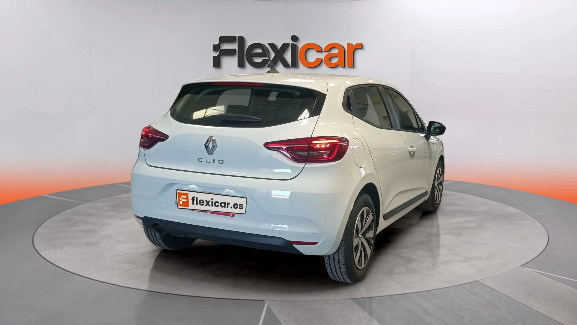 Renault Clio Equilibre TCe - foto 11