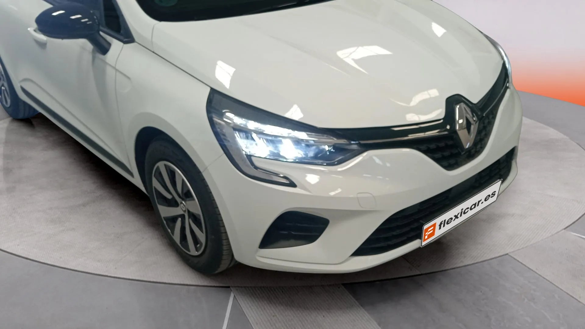 Renault Clio Equilibre TCe - foto 14