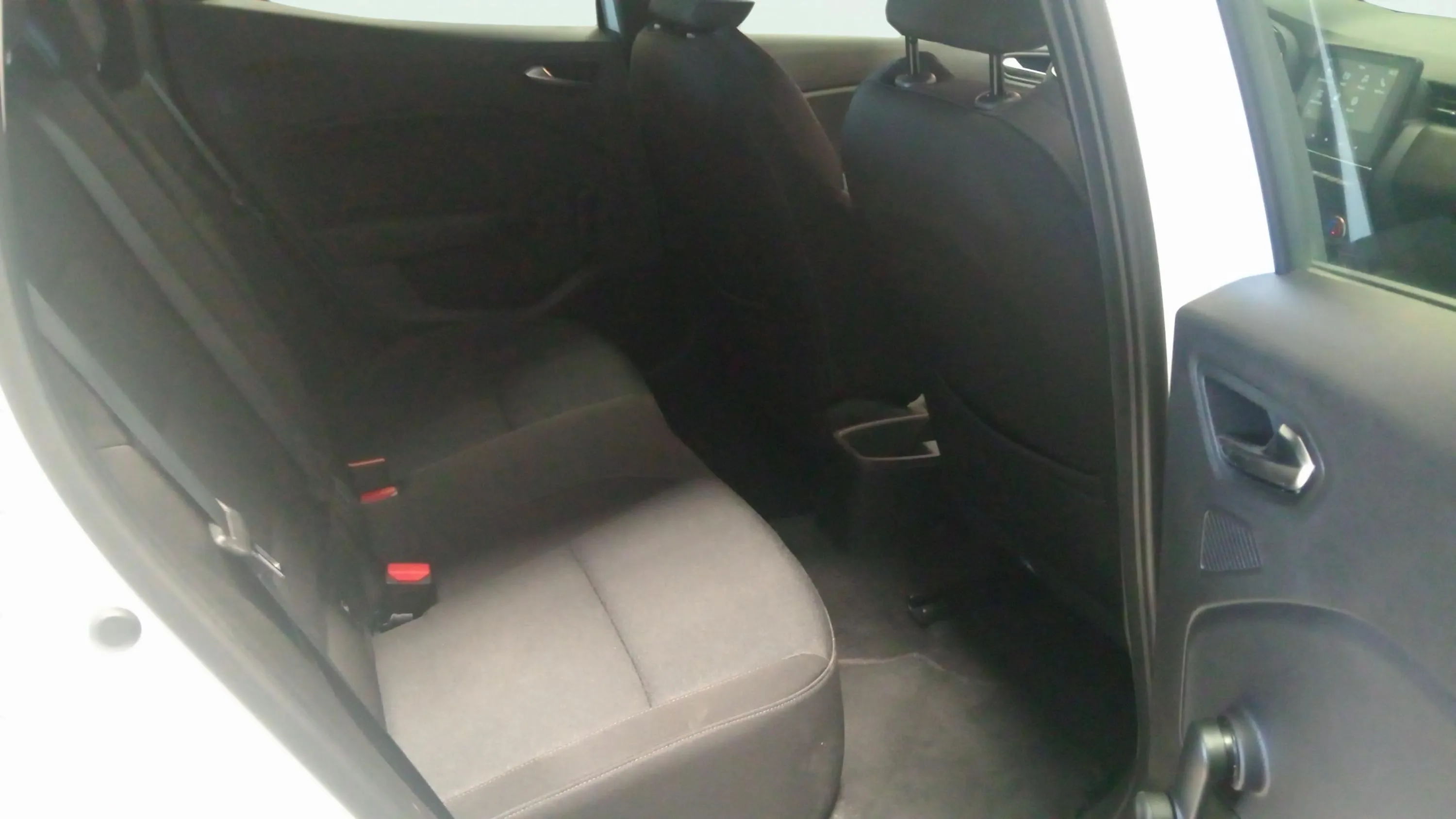 Renault Clio Equilibre TCe - foto 18