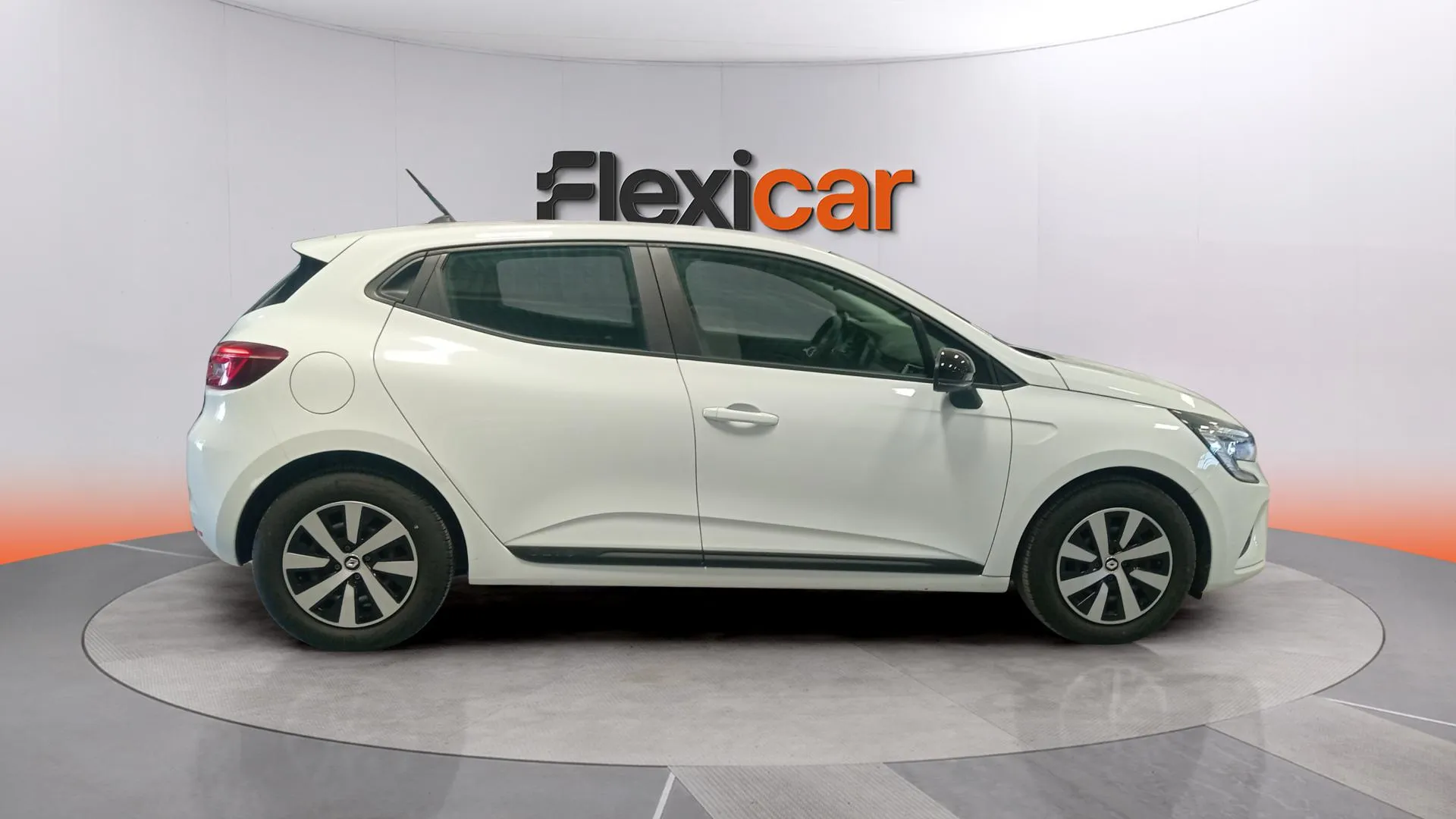Renault Clio Equilibre TCe - foto 12