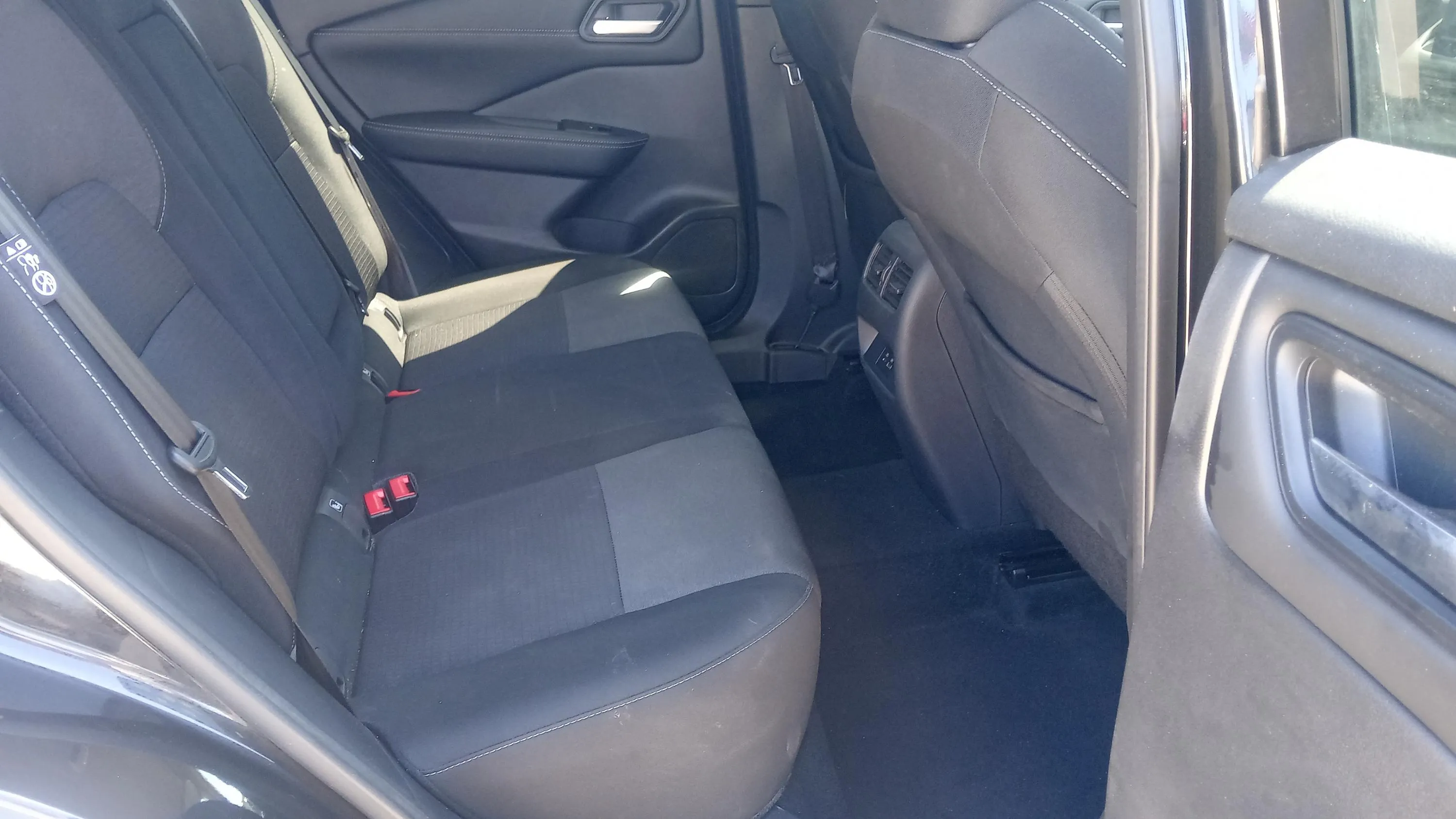Nissan Qashqai DIG-T N-Connecta - foto 18