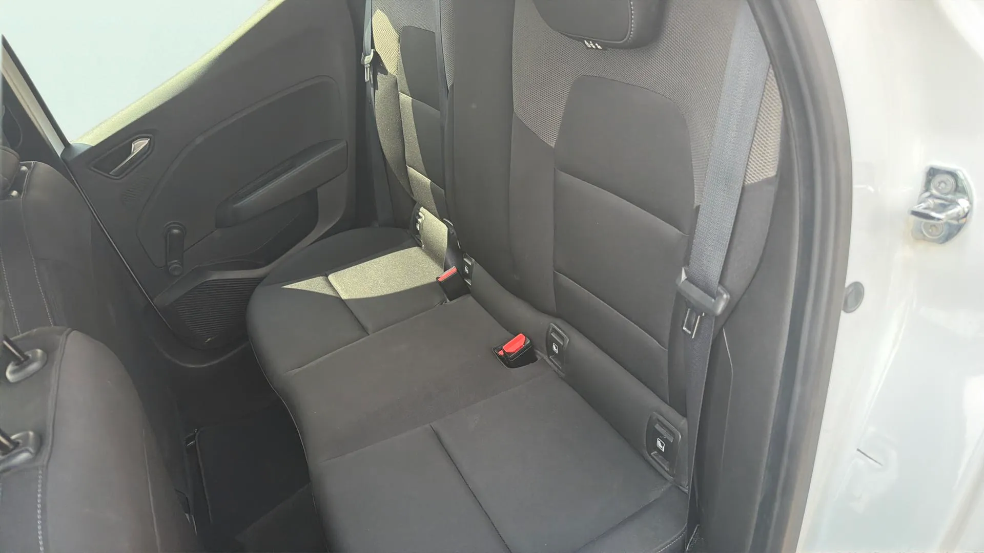 Renault Clio Business Blue dCi - foto 8