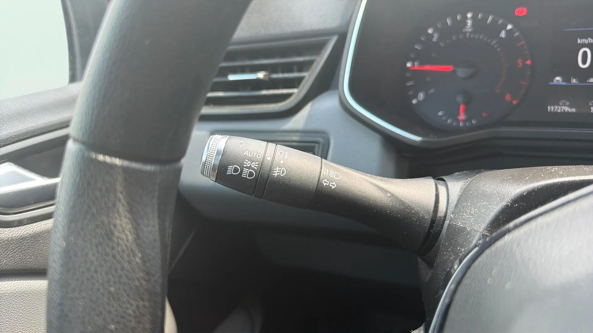 Renault Clio Business Blue dCi - foto 17