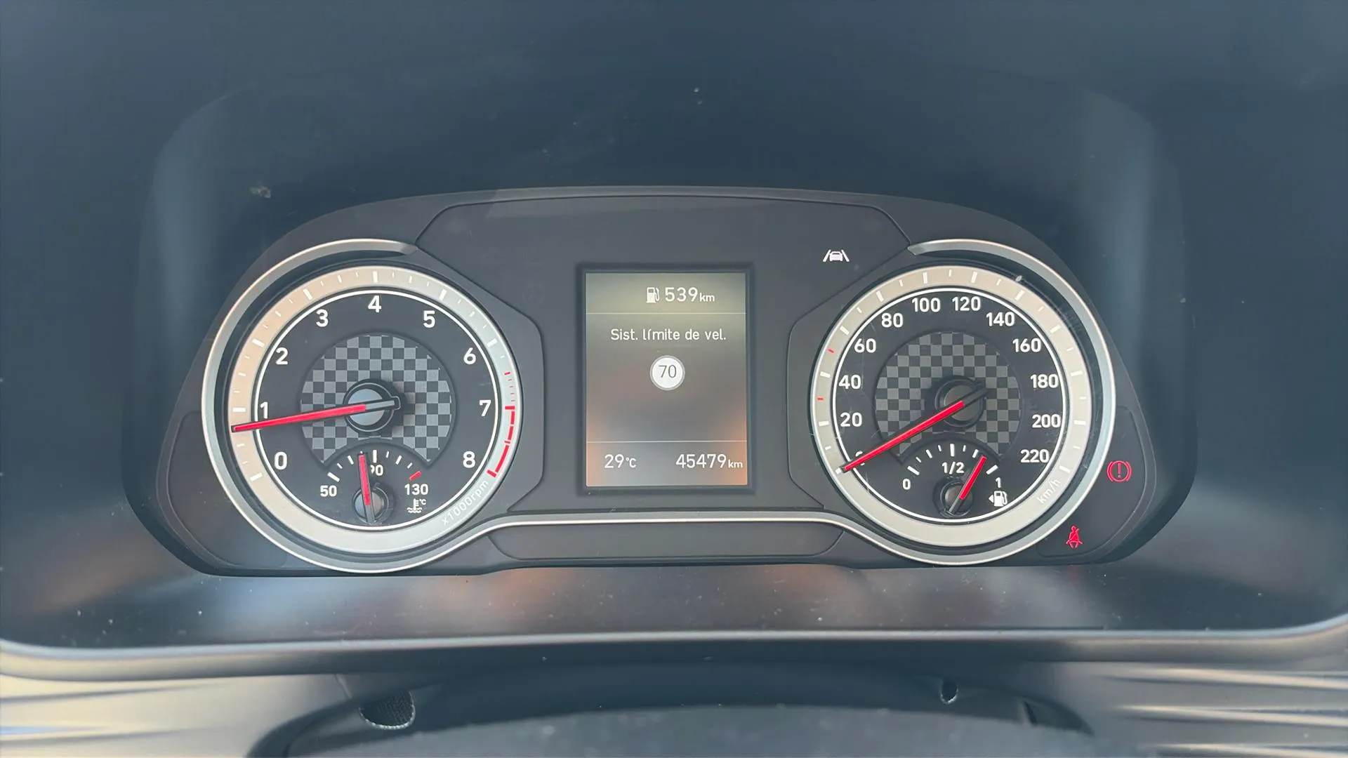Hyundai Bayon 1.2 MPI Essence - foto 9