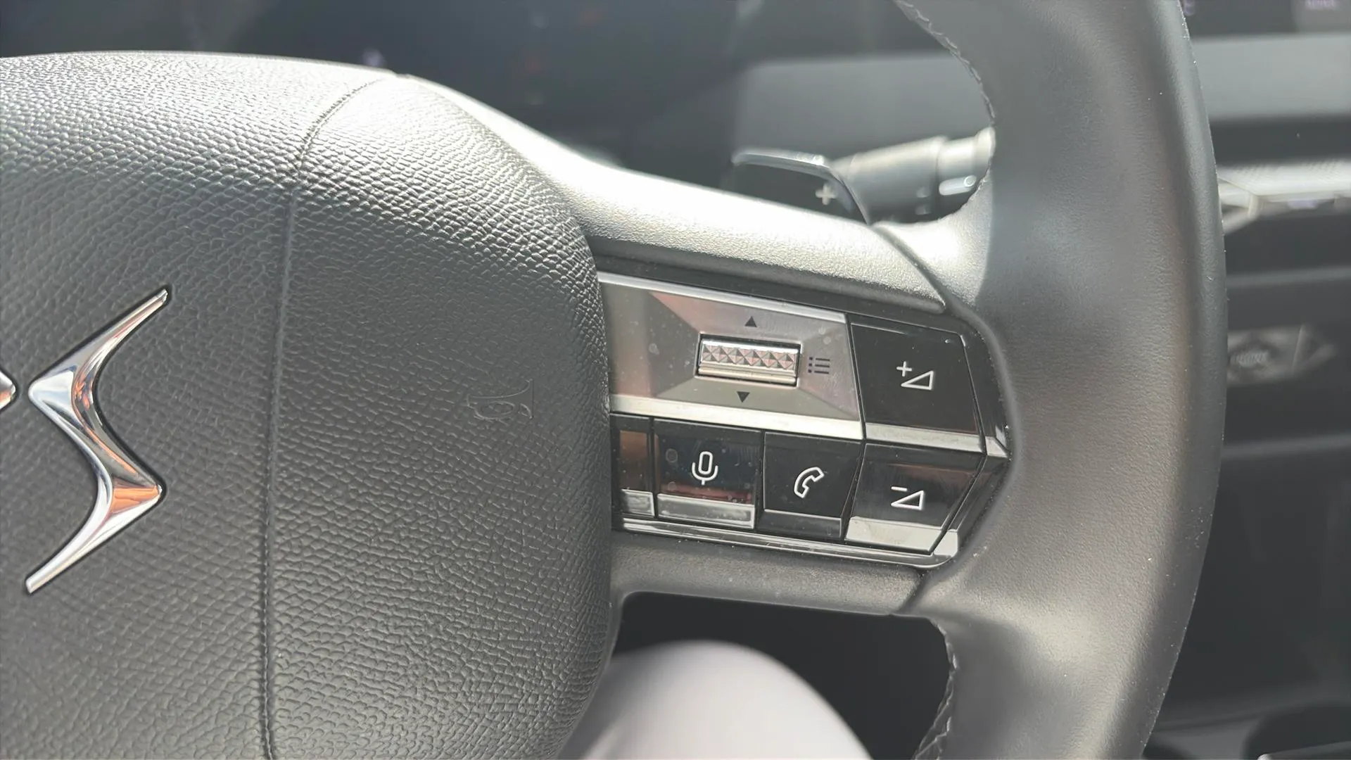 DS DS 4 PureTech 130 Bastille - foto 18