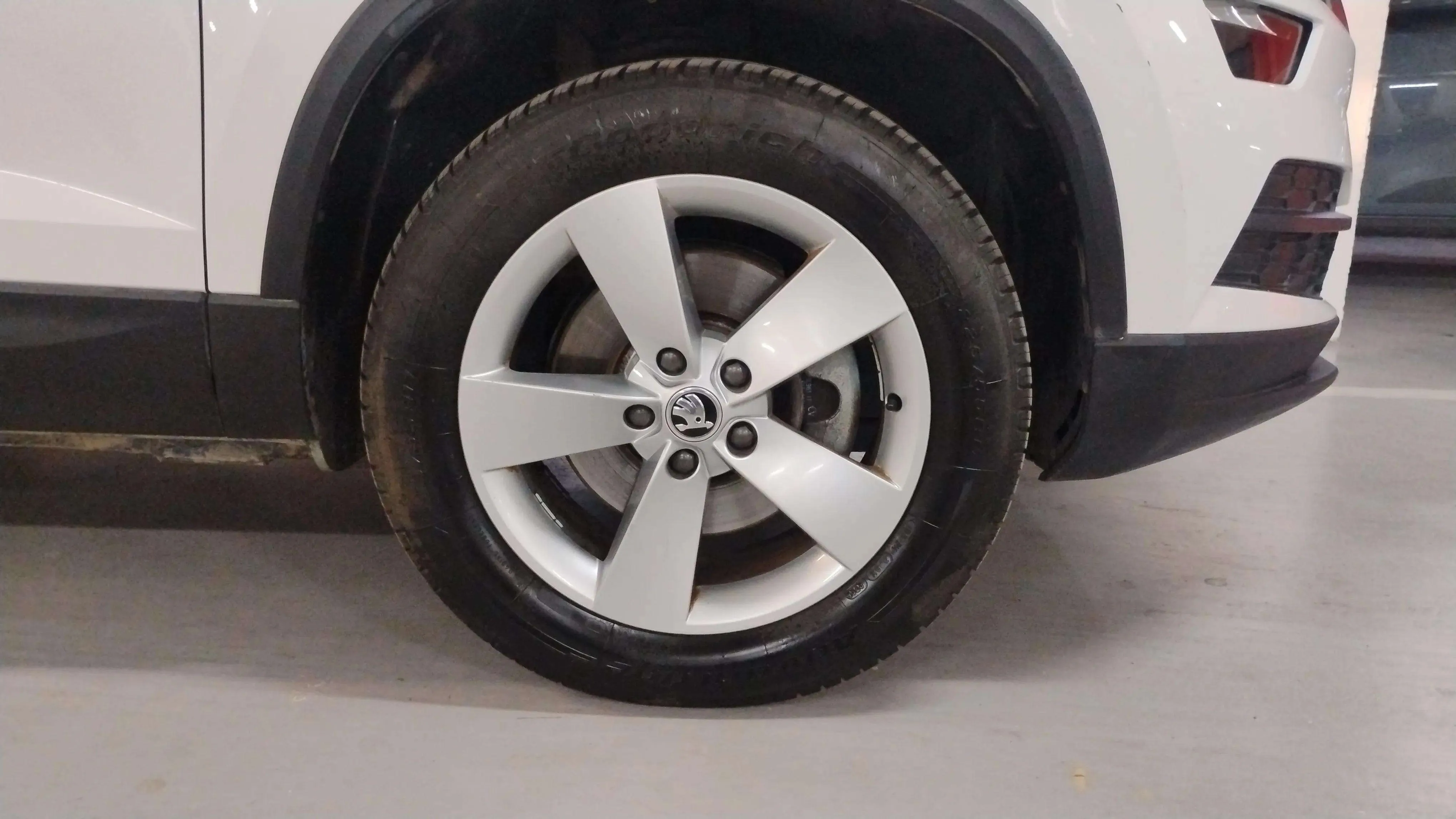 Škoda Karoq 2.0 TDI DSG 4x4 Ambition - foto 25