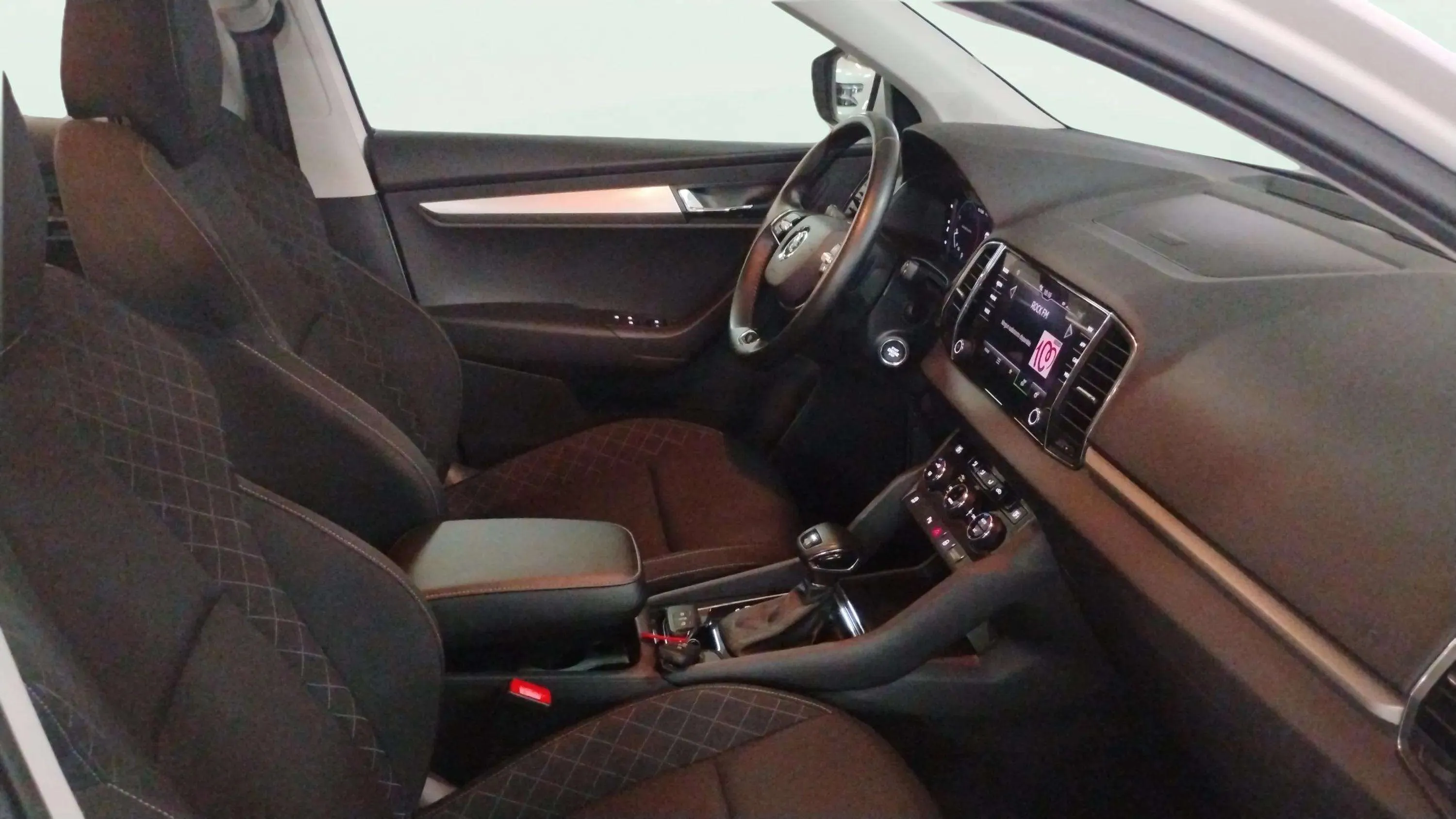 Škoda Karoq 2.0 TDI DSG 4x4 Ambition - foto 13
