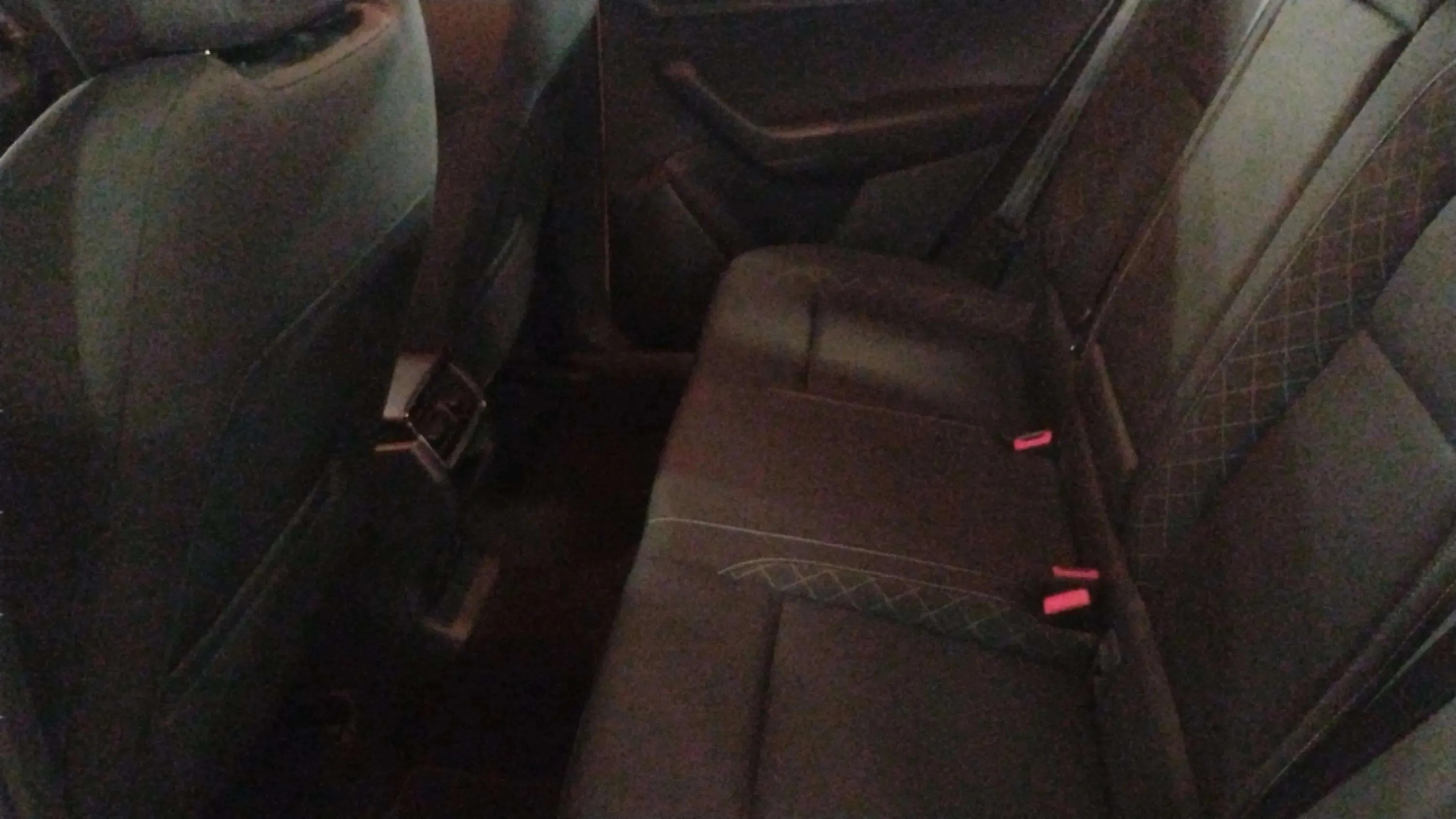 Škoda Karoq 2.0 TDI DSG 4x4 Ambition - foto 19