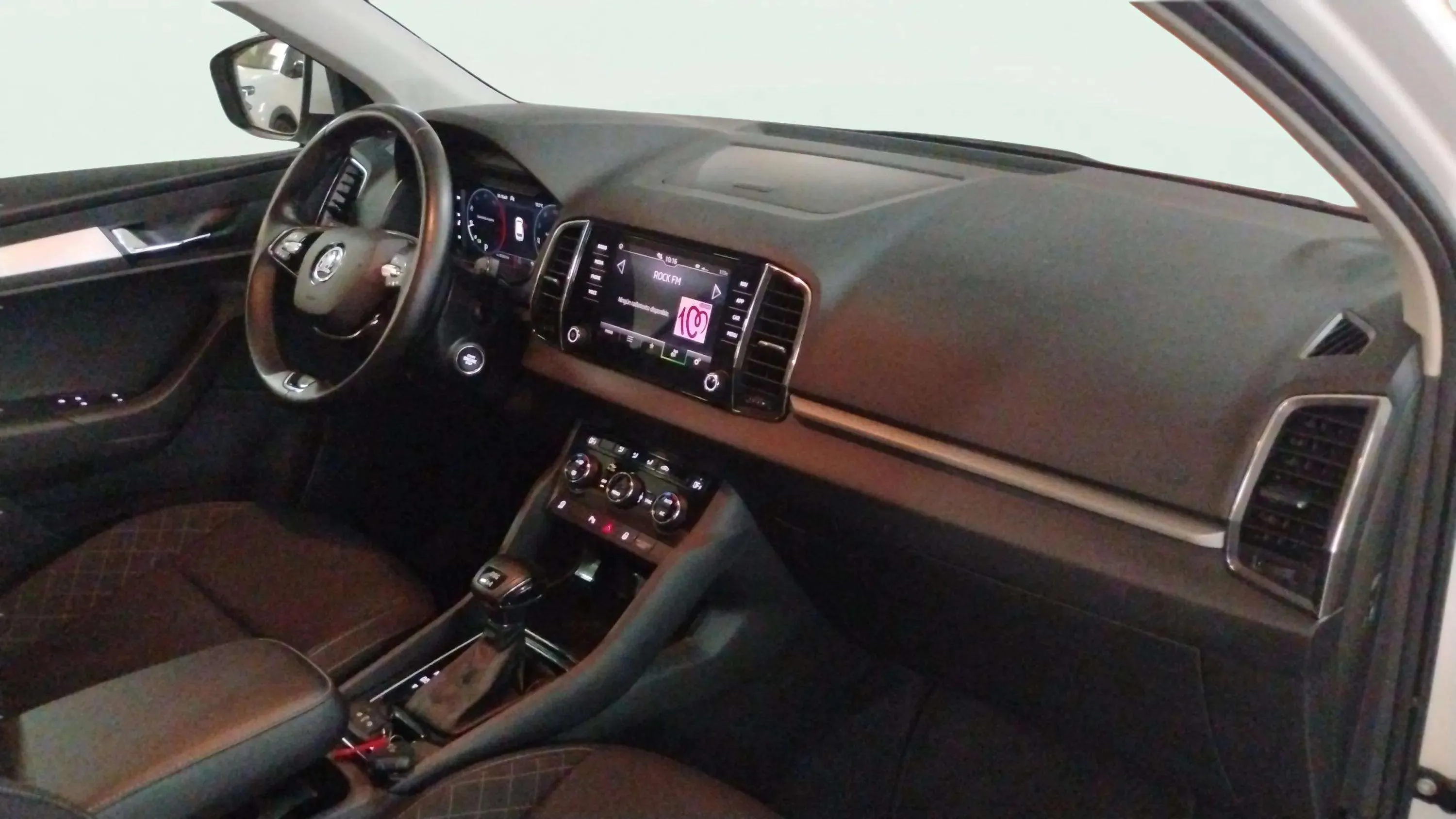 Škoda Karoq 2.0 TDI DSG 4x4 Ambition - foto 12