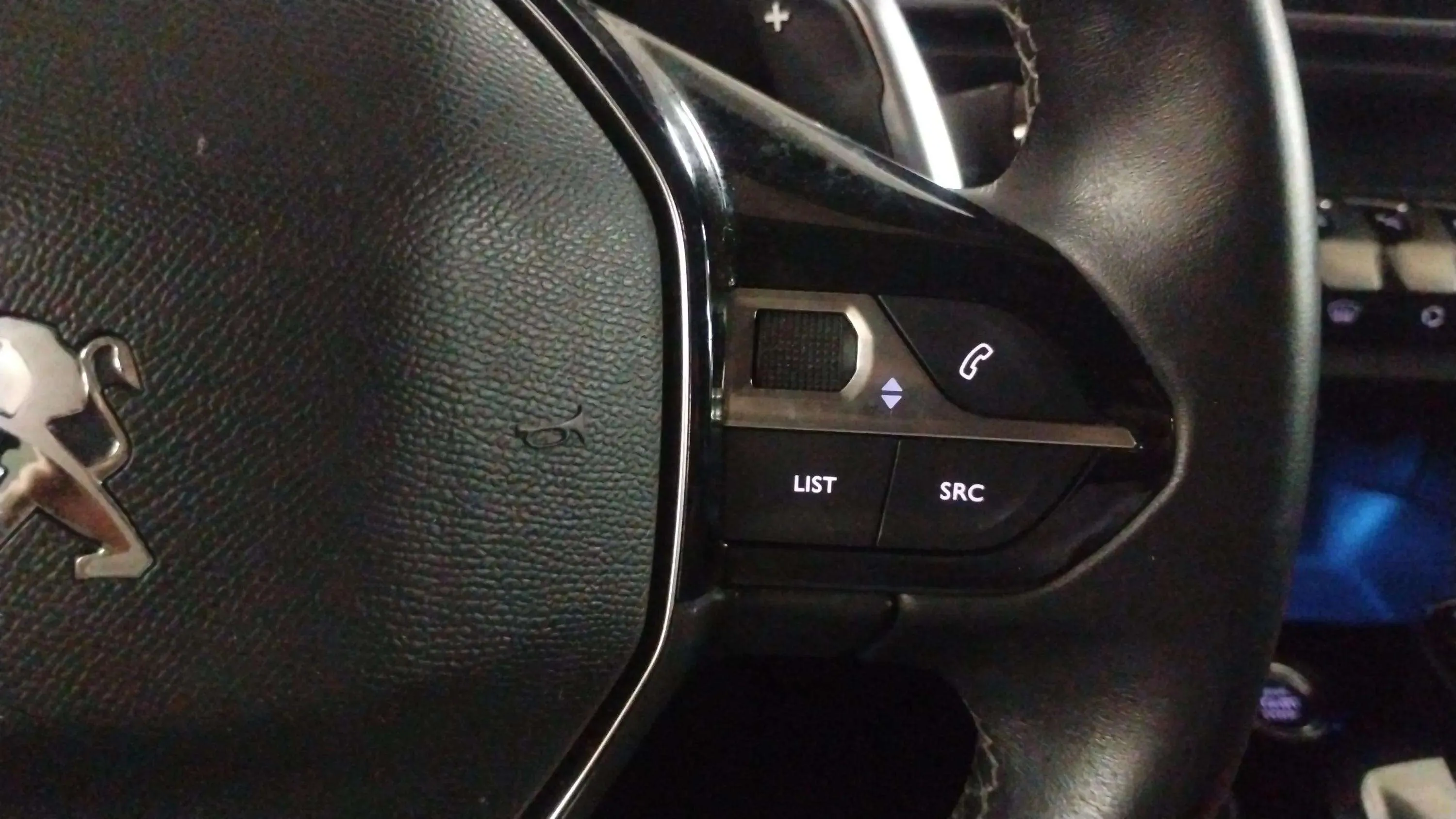 Peugeot 3008 1.5 BlueHDi Allure EAT8 - foto 20