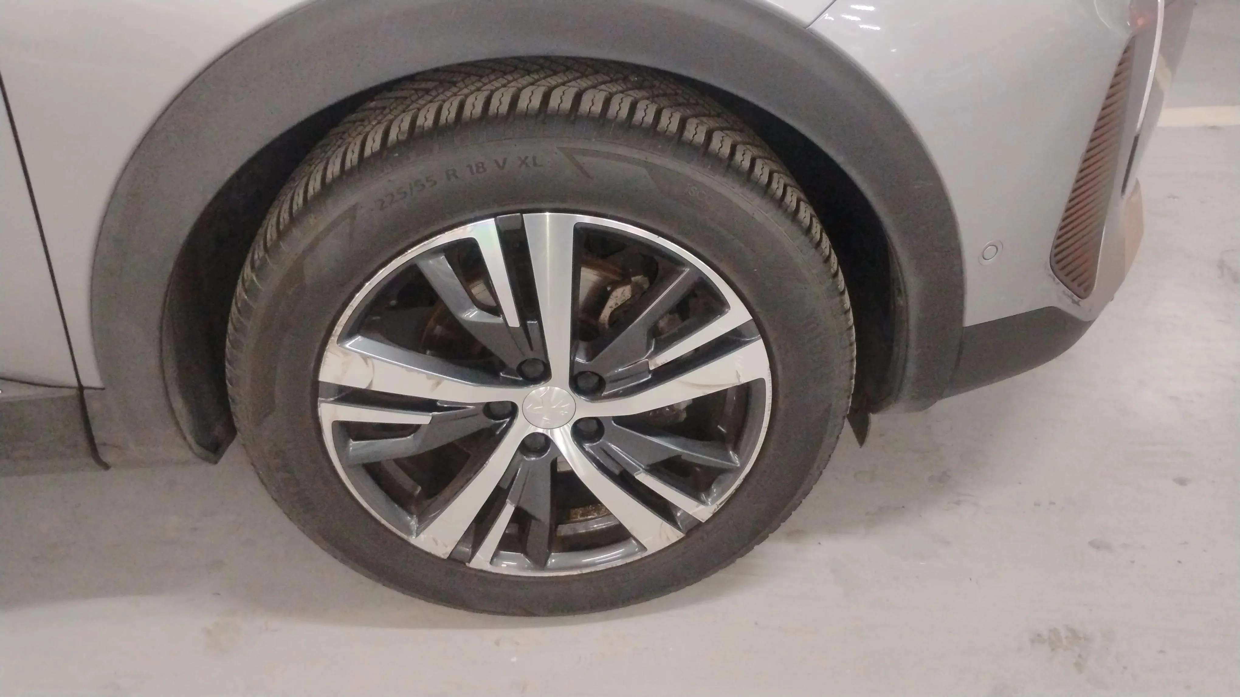 Peugeot 3008 1.5 BlueHDi Allure EAT8 - foto 30