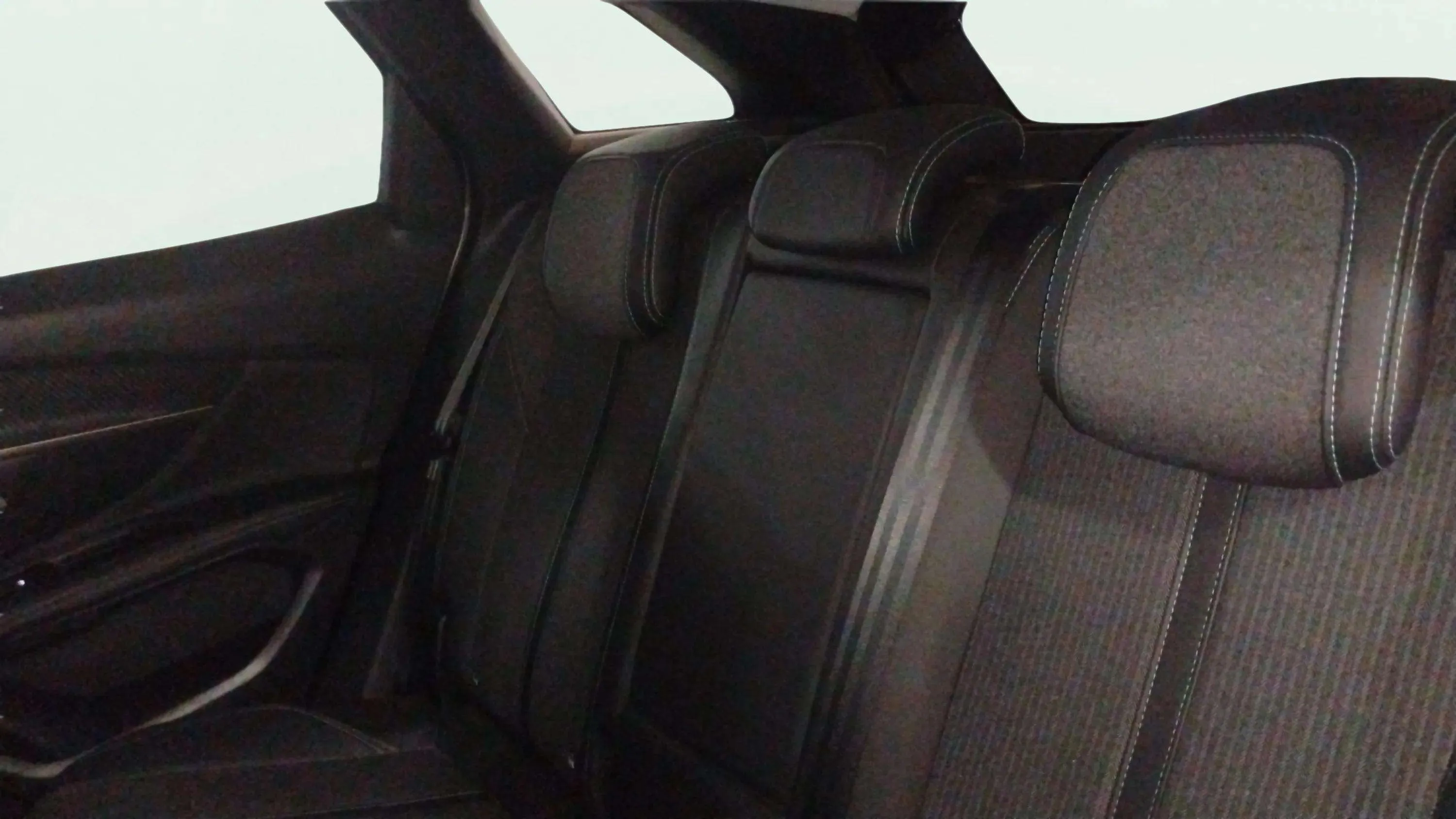 Peugeot 3008 1.5 BlueHDi Allure EAT8 - foto 14