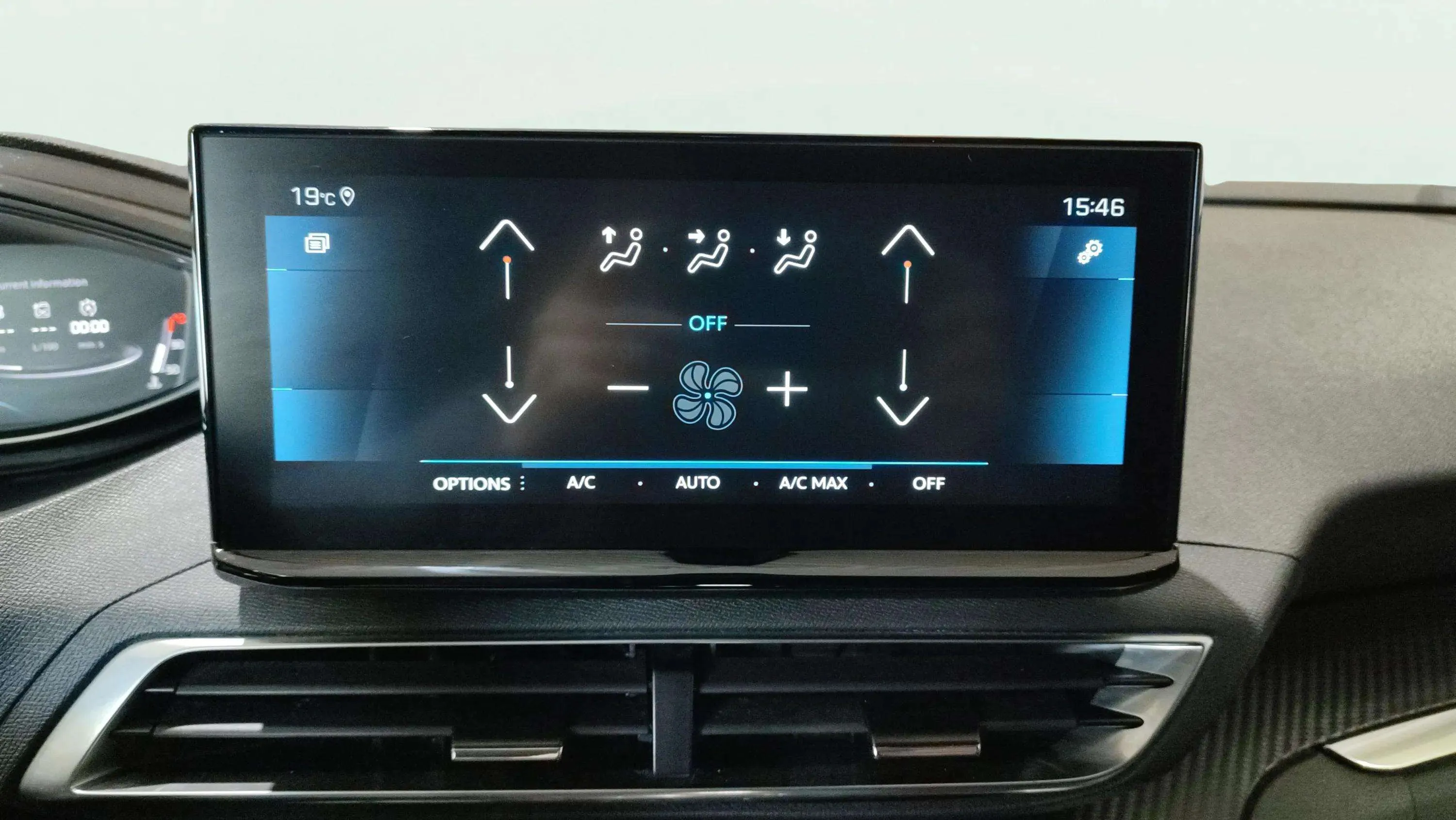 Peugeot 3008 1.2 PureTech Allure EAT8 - foto 15
