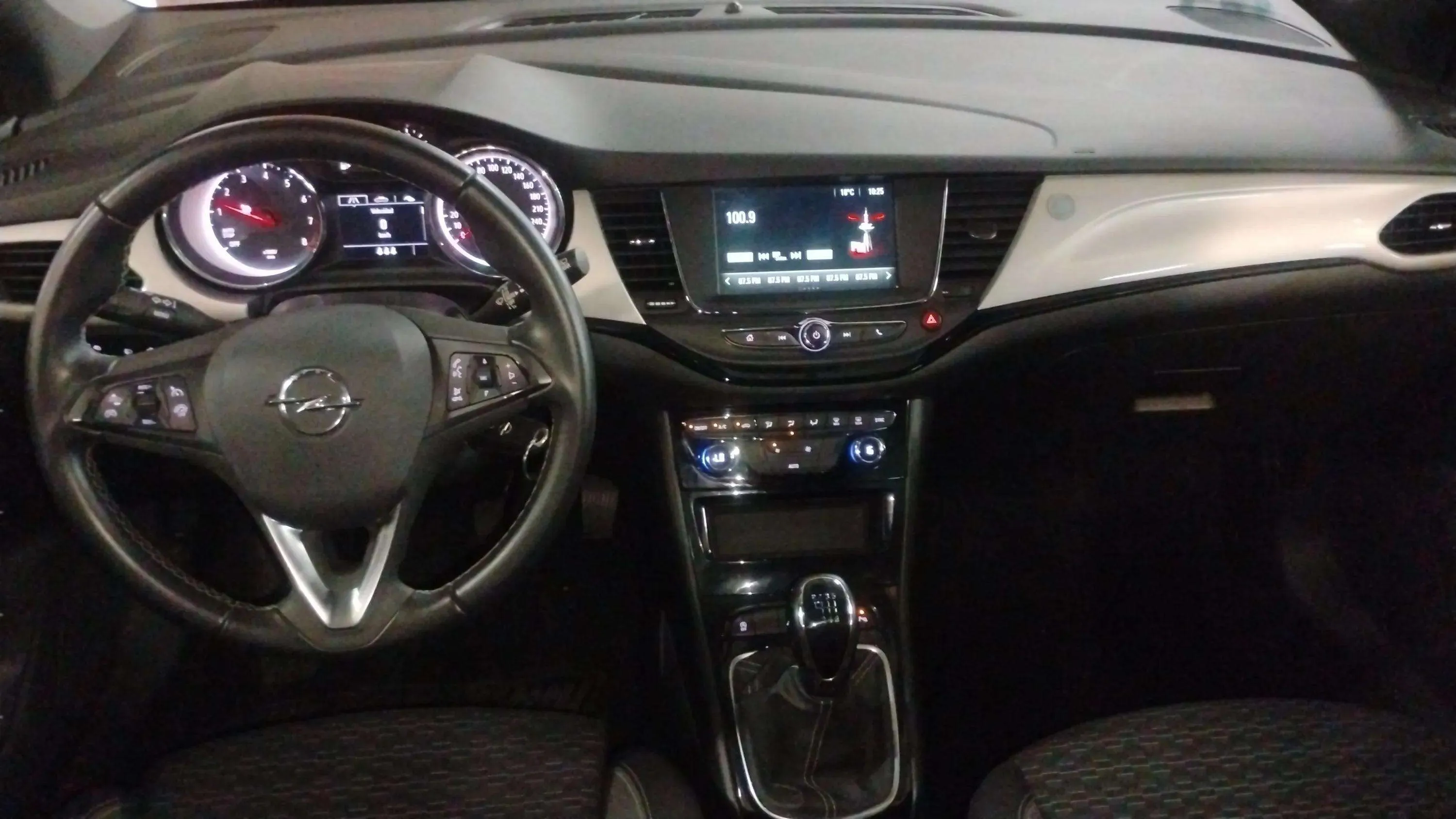 Opel Astra 1.2T SHL 2020 - foto 18