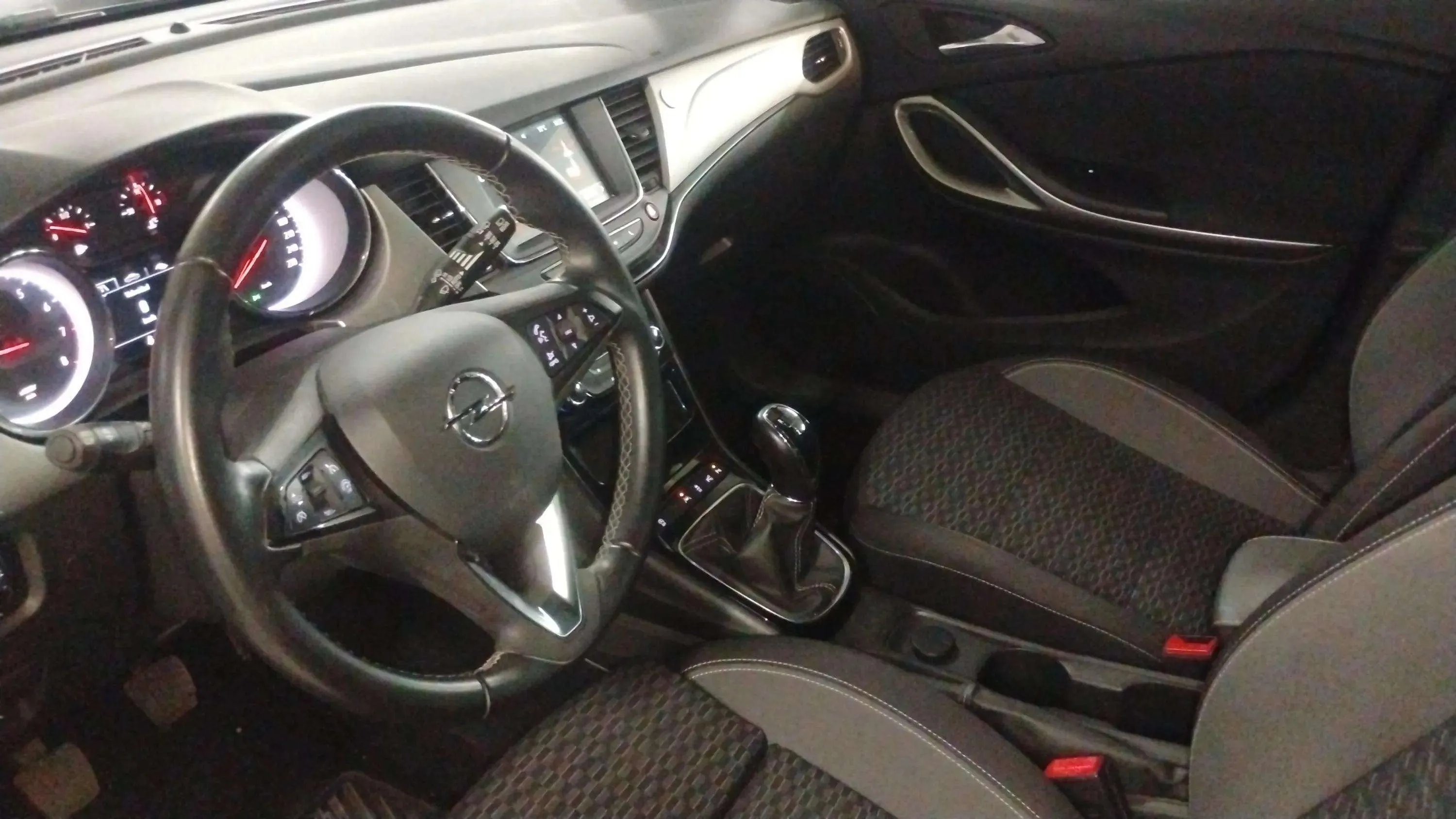 Opel Astra 1.2T SHL 2020 - foto 6