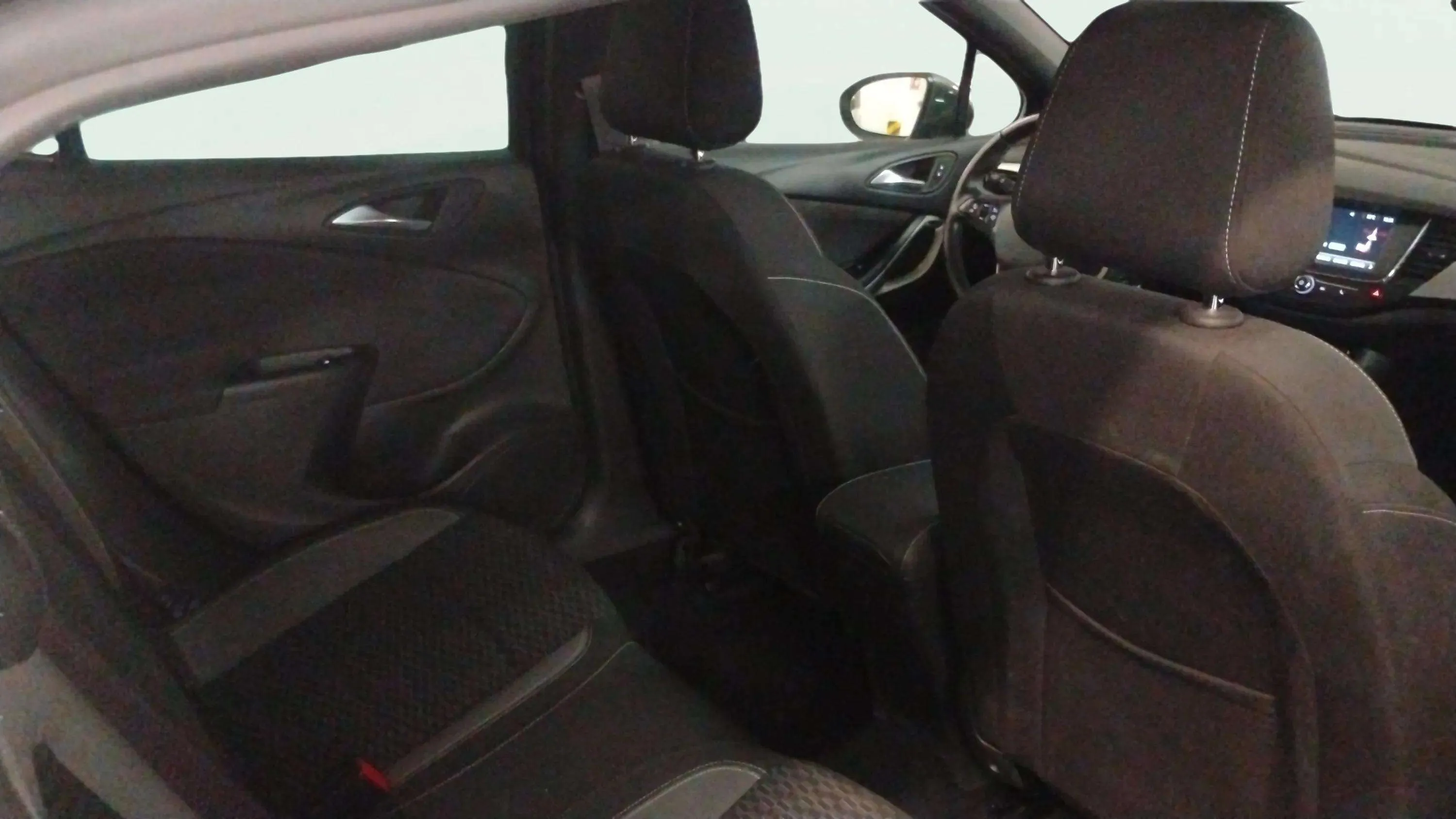 Opel Astra 1.2T SHL 2020 - foto 15