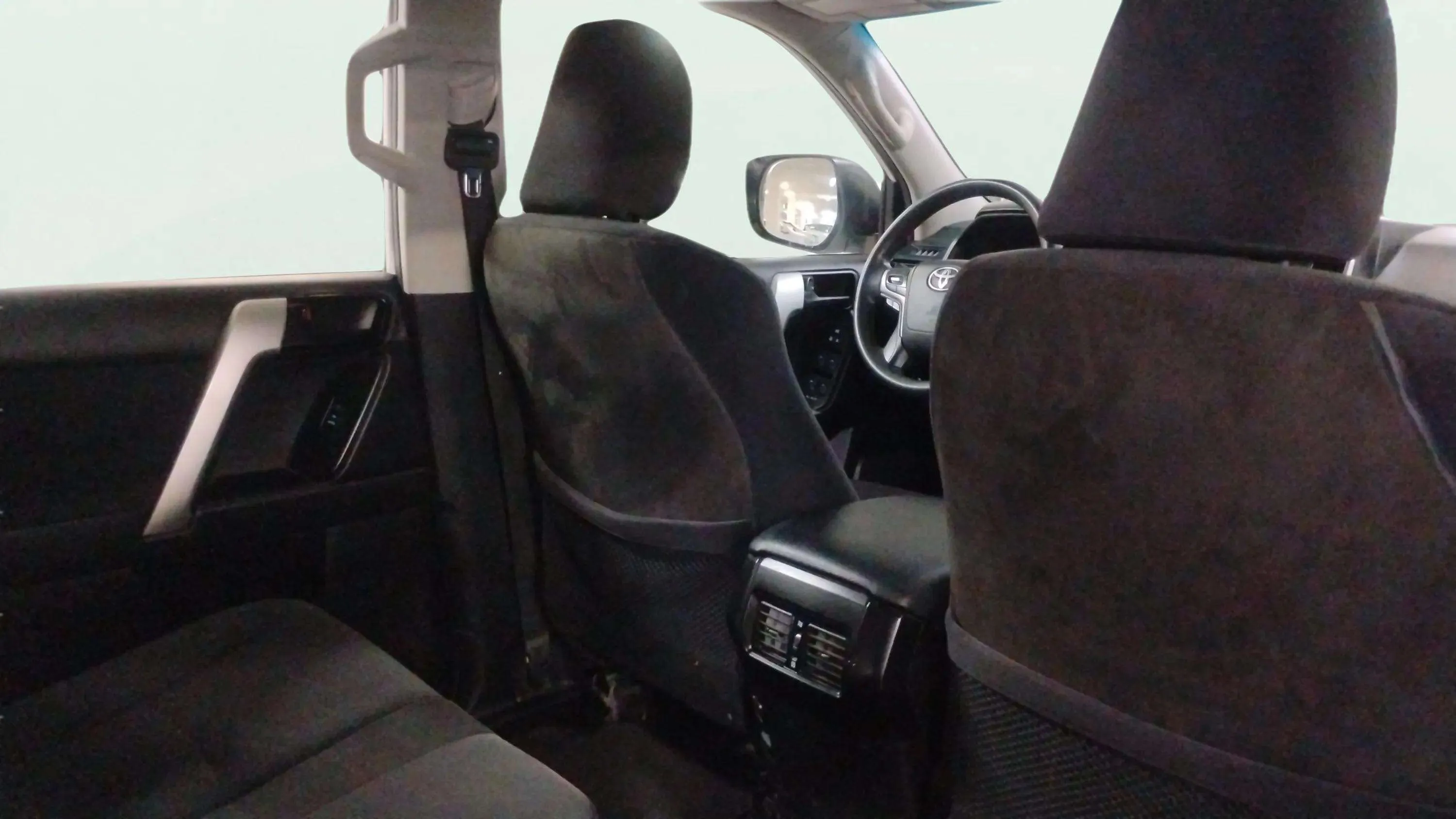 Toyota Land Cruiser 2.8 D-4D GX - foto 14
